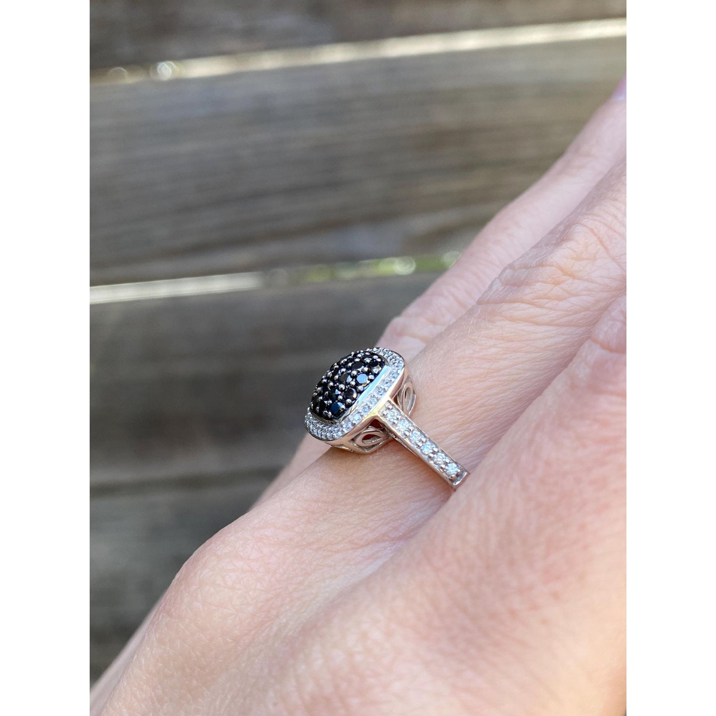 Vintage Solid 14k White Gold Black & Clear Diamond Ring - Size 6.75-7