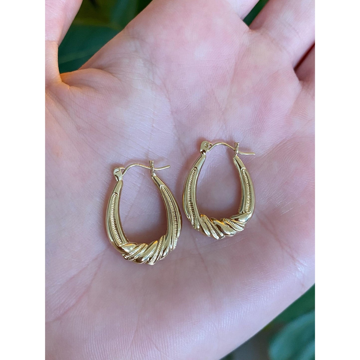 Vintage 10k Yellow Gold Hoop Earrings