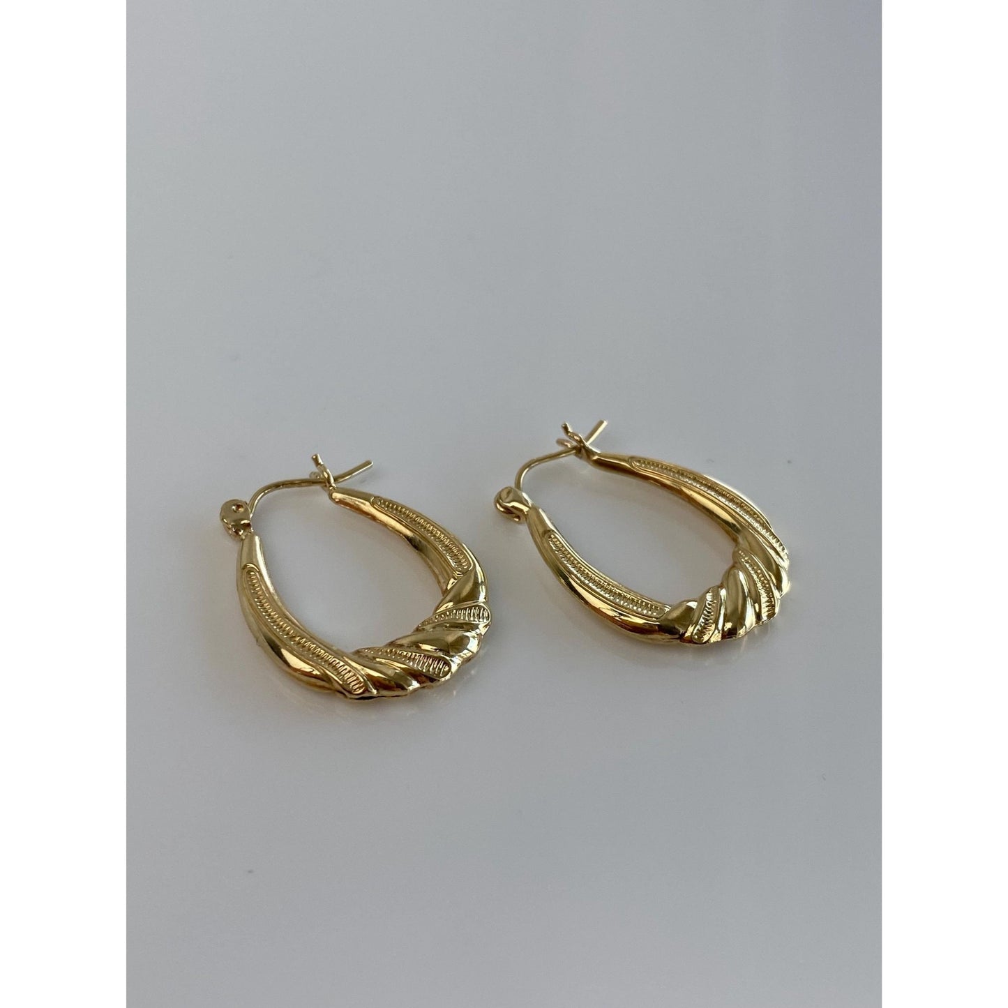 Vintage 10k Yellow Gold Hoop Earrings