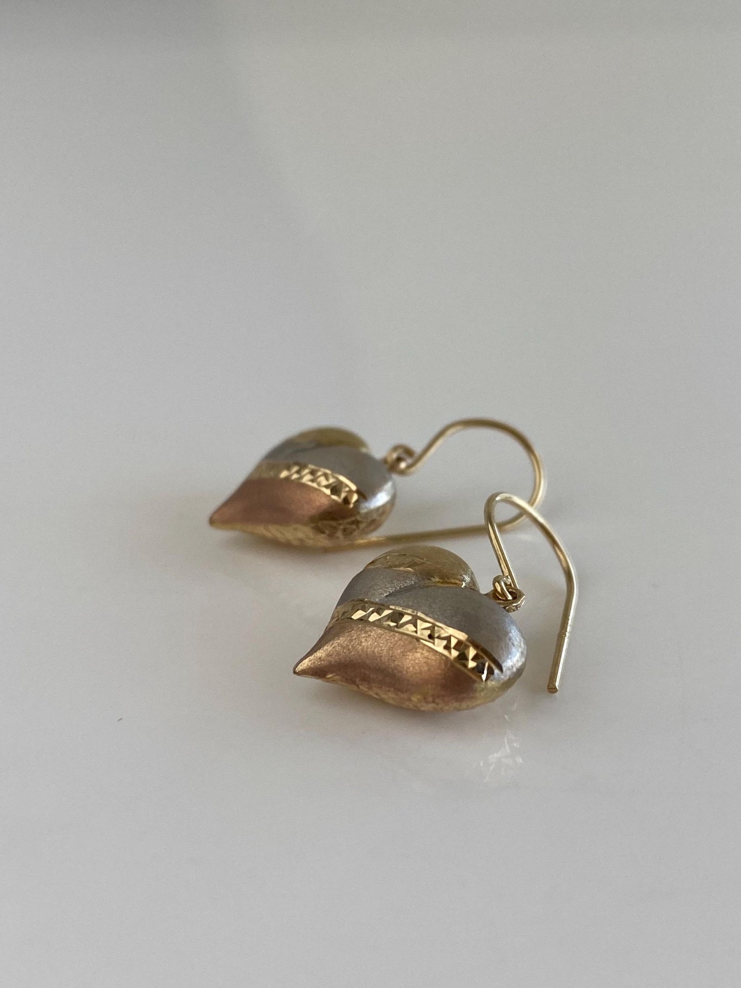 Vintage 14k Tri Tone Gold Puffy Heart Designed Dangle Earrings