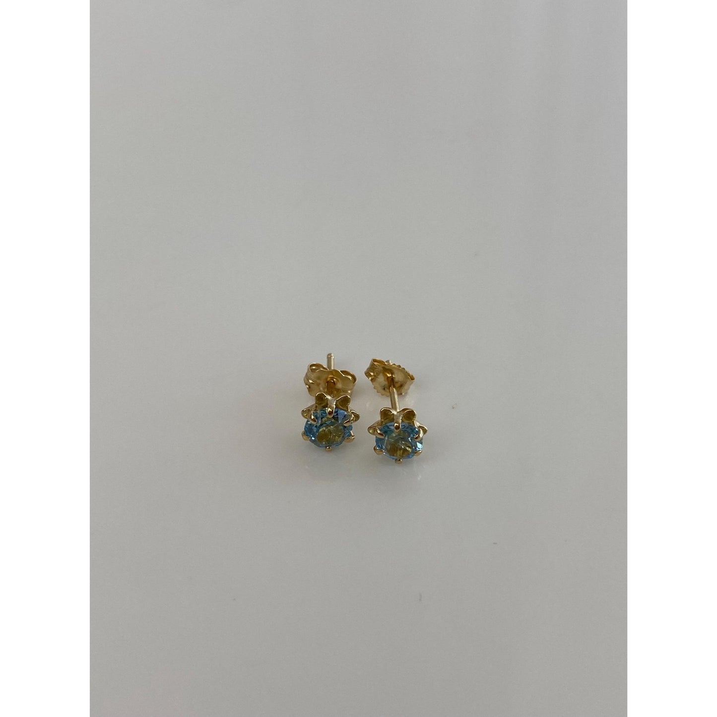 Solid 14k Yellow Gold Light Blue Cubic Zirconia Stud Earrings