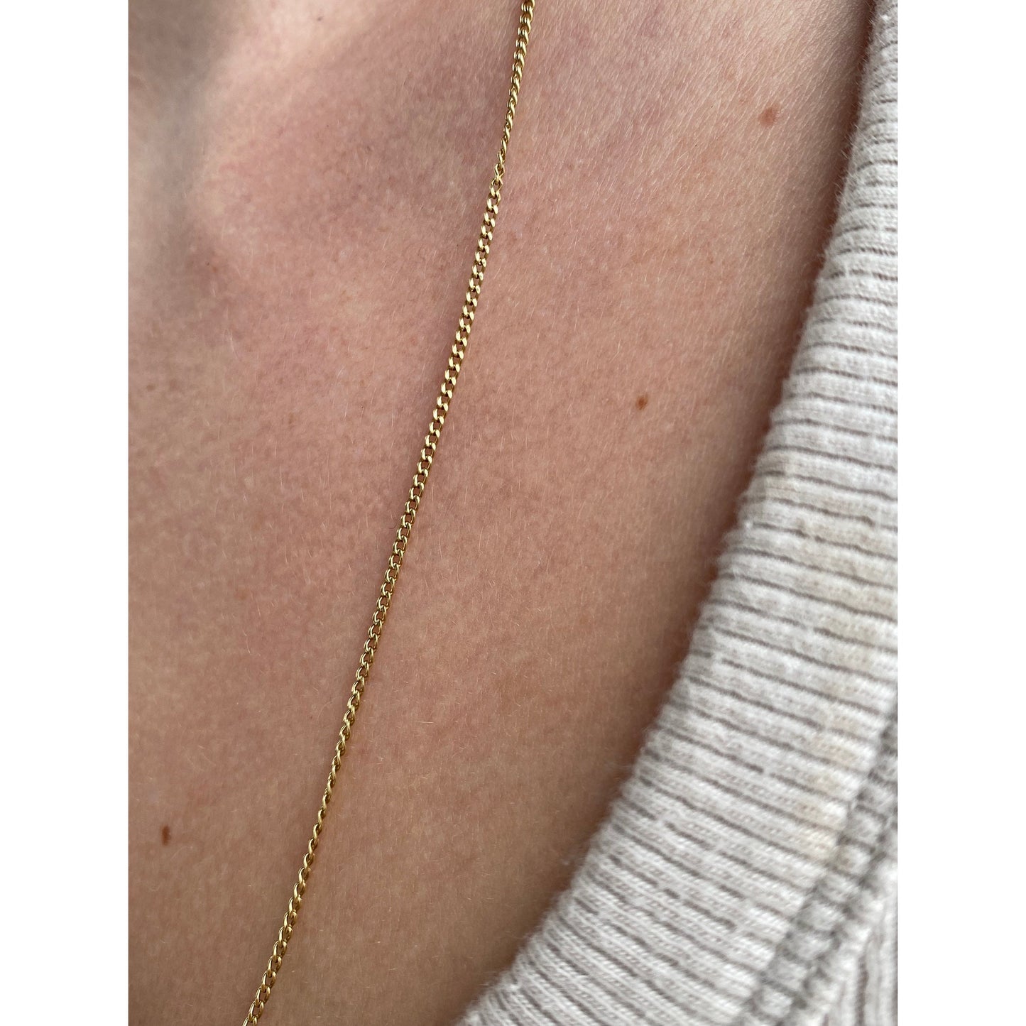 Vintage Solid 18k Yellow Gold Dainty Curb Chain Necklace - 24.25 inches