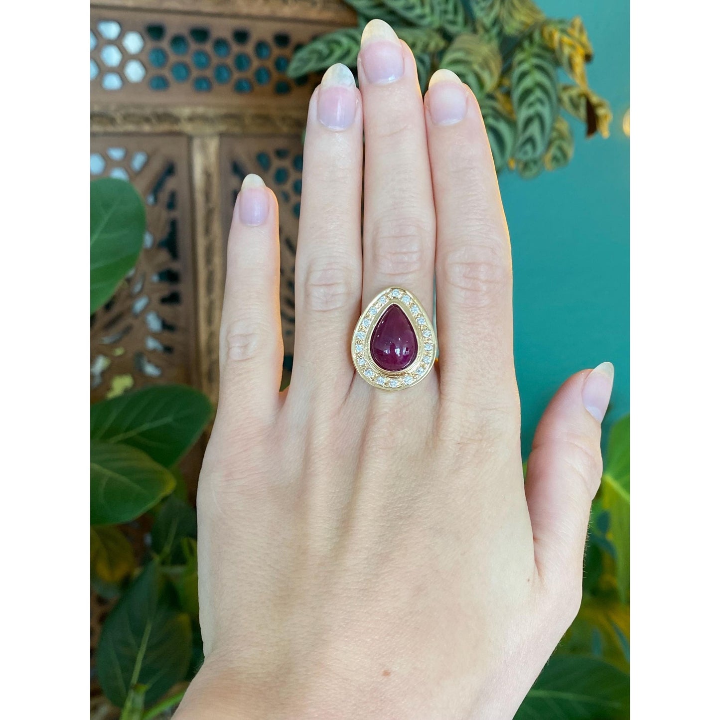 Vintage Solid 10k Yellow Gold Diamond Halo Ruby Teardrop Ring - Size 6.25