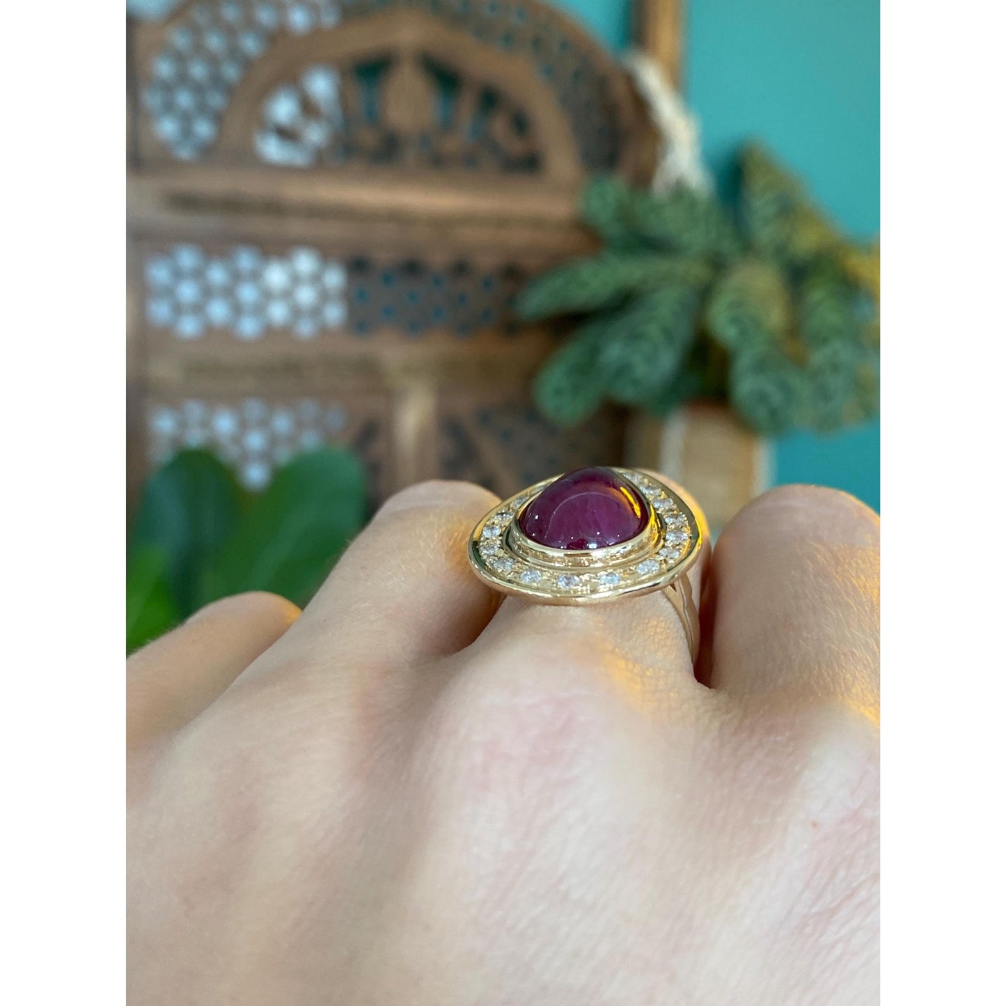 Vintage Solid 10k Yellow Gold Diamond Halo Ruby Teardrop Ring - Size 6.25