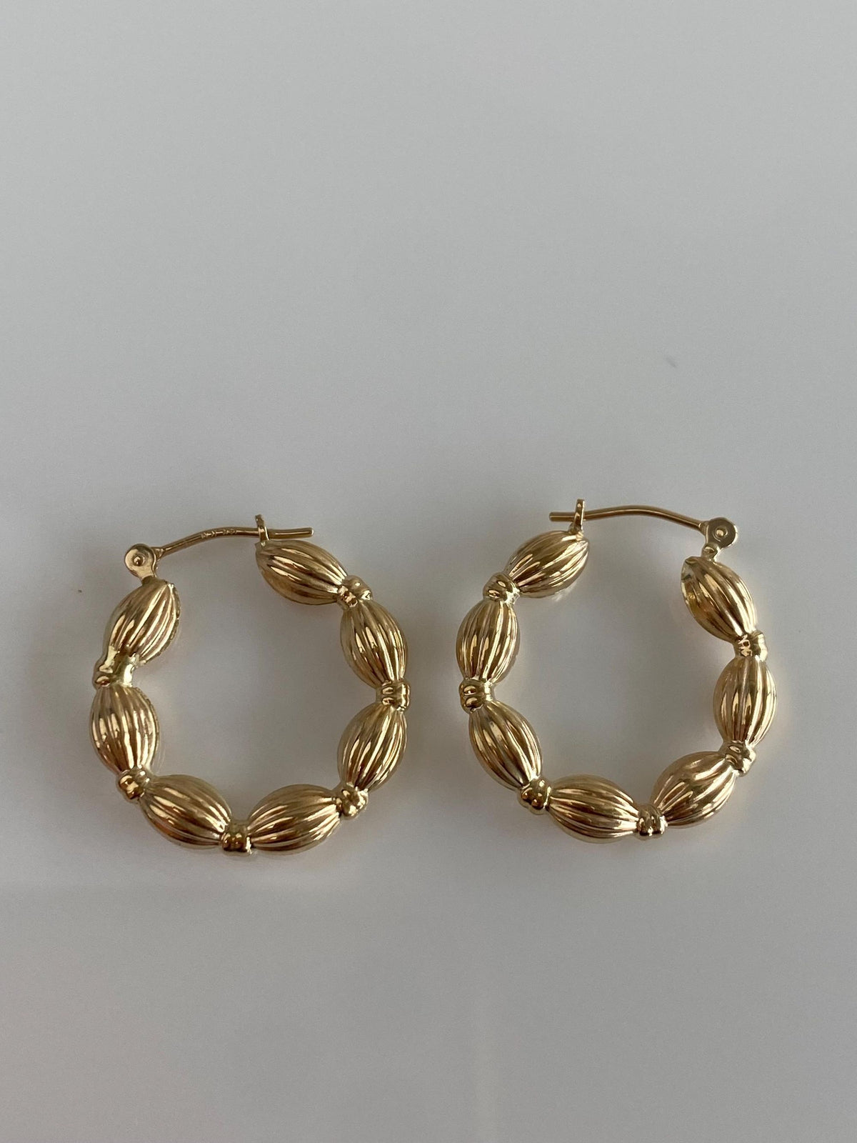 Vintage 14k Yellow Gold Lined Bead Style Hoop Earrings
