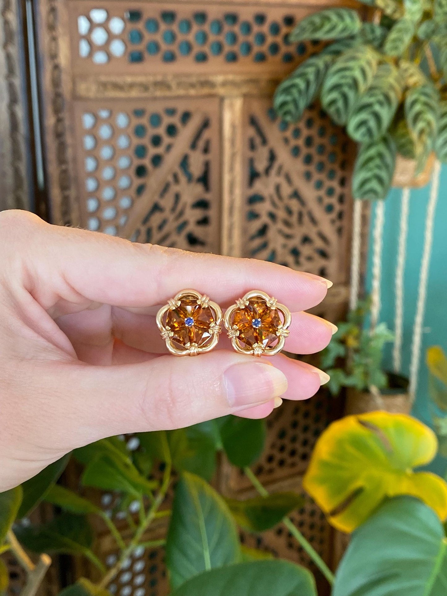 Vintage Solid 14k Yellow Gold Blue Sapphire Citrine Flower Stud Earrings