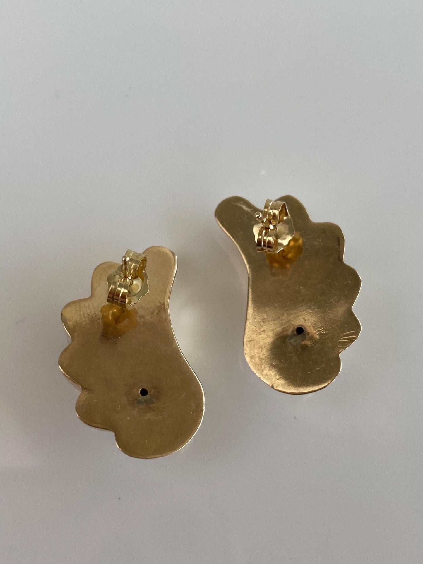 Vintage 14k White & Yellow Gold Diamond Scalloped Domed Earrings