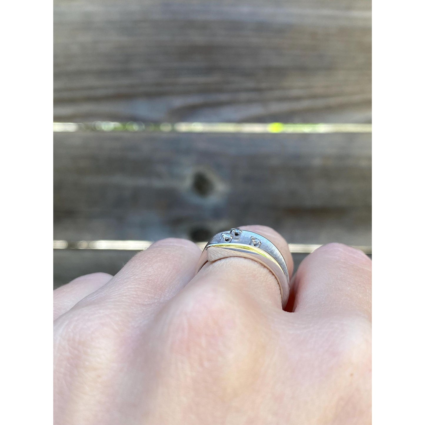 Vintage Solid 14k White Gold Diamond Dotted Ring Band - Size 6