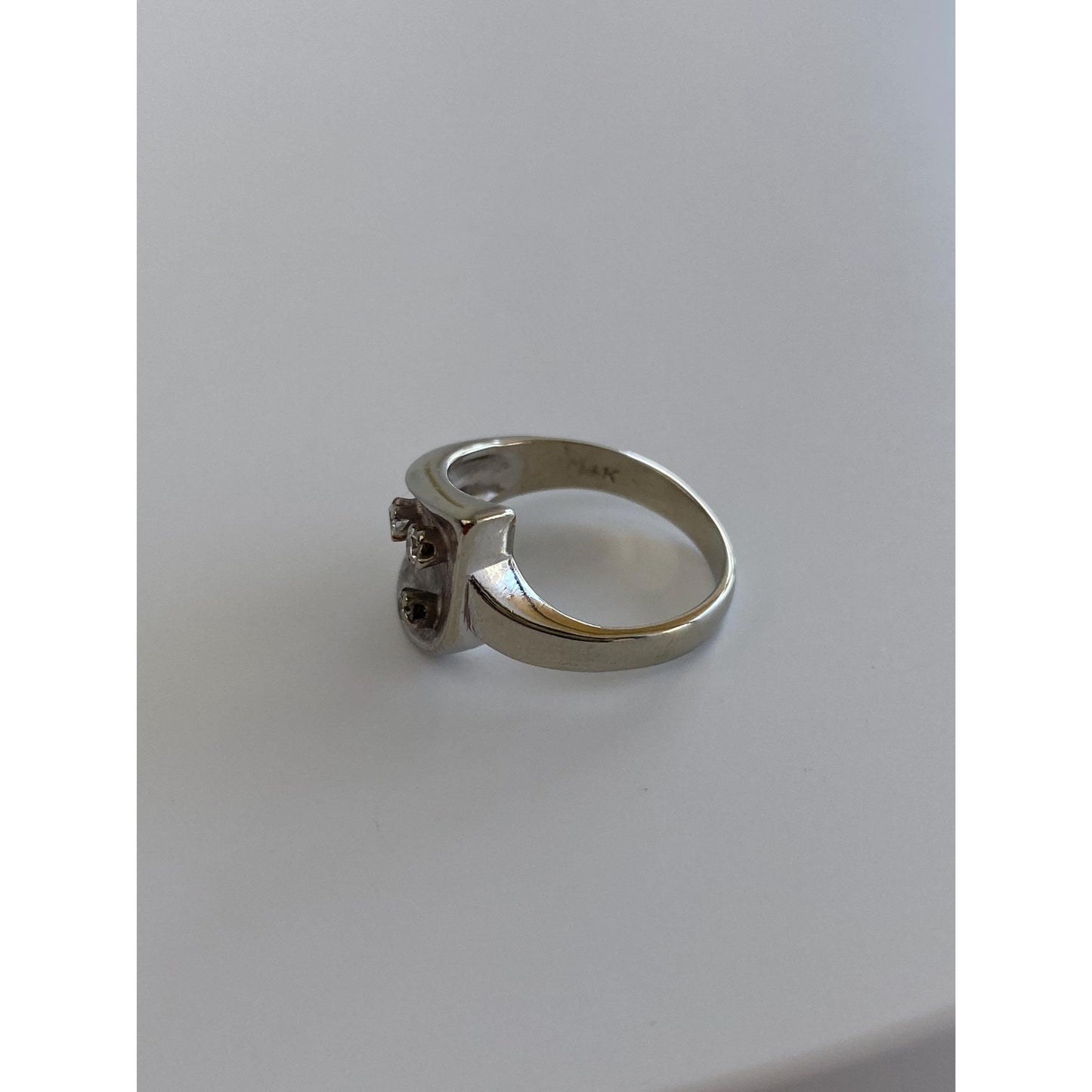 Vintage Solid 14k White Gold Diamond Dotted Ring Band - Size 6