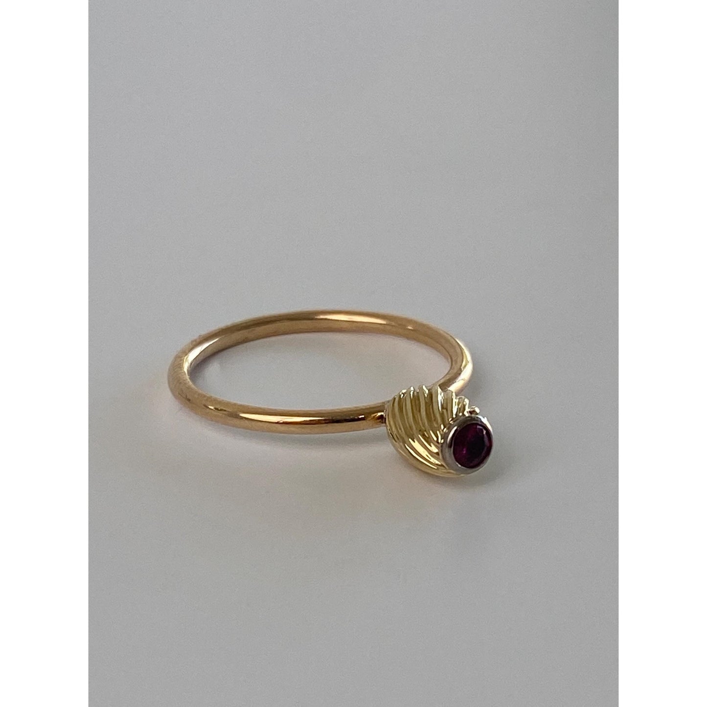 Vintage Solid 14k Yellow Gold Ruby Ring - Size 5.5-5.75