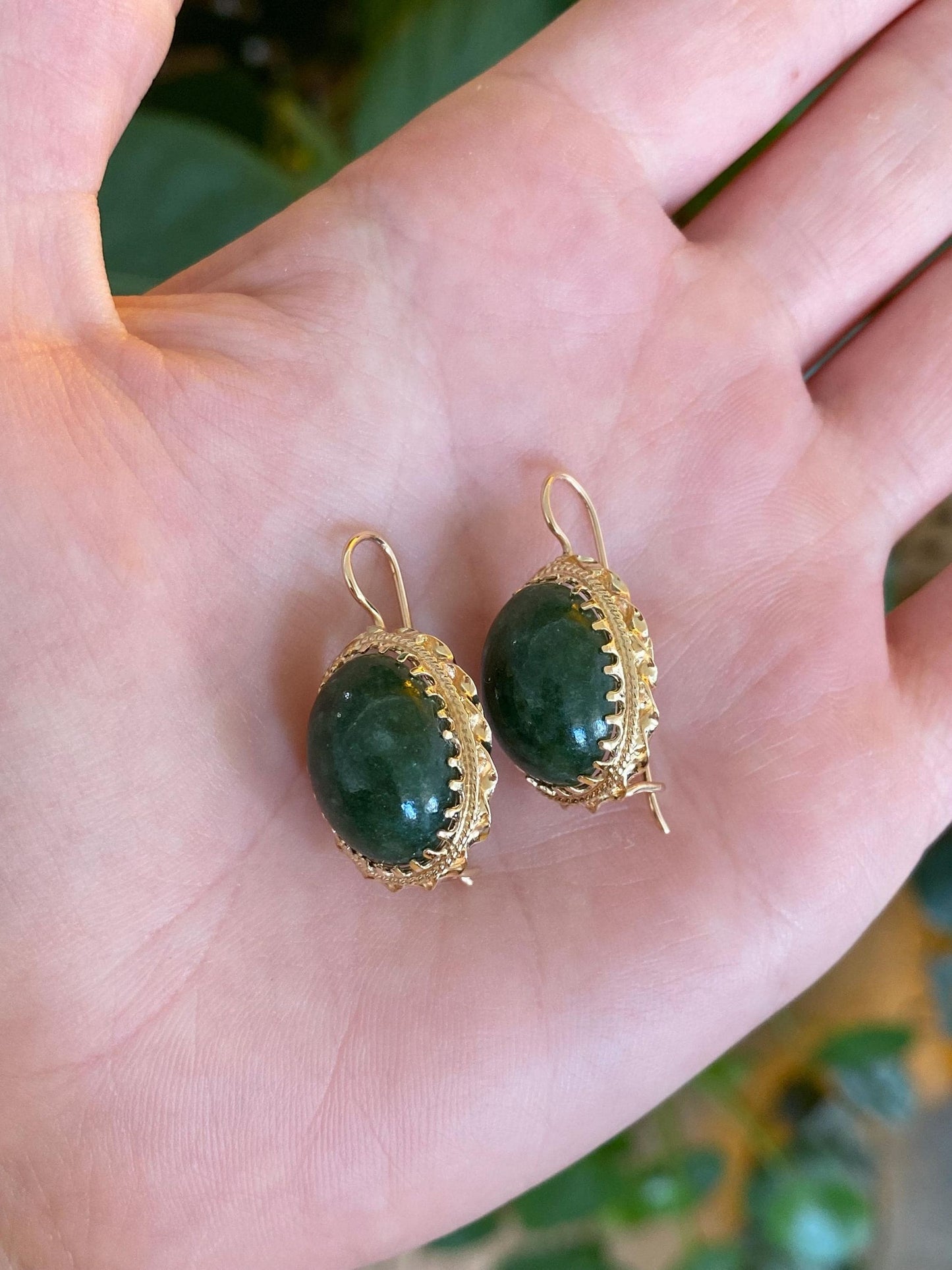 Vintage Solid 14k Yellow Gold Nephrite Drop Earrings