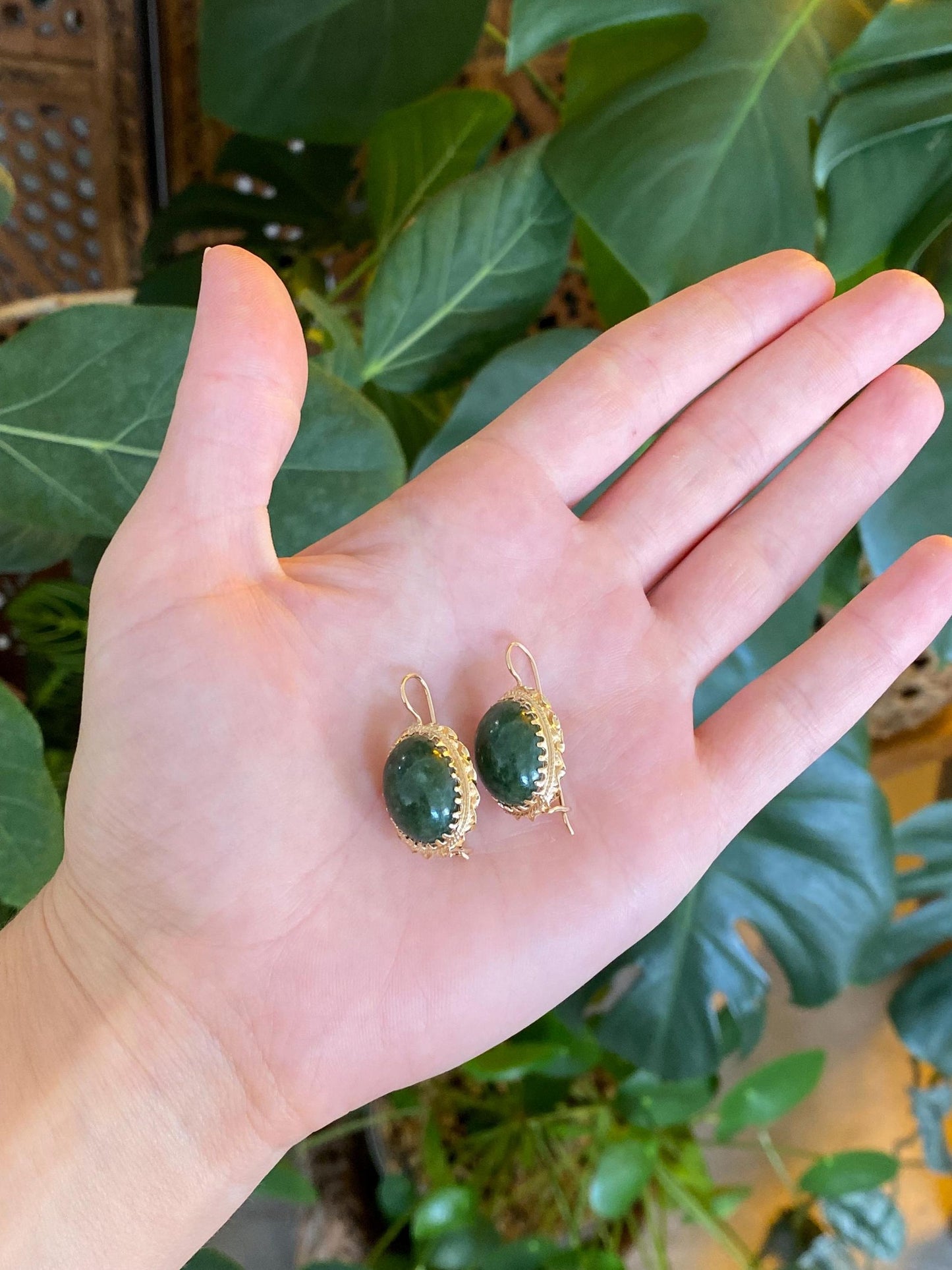 Vintage Solid 14k Yellow Gold Nephrite Drop Earrings