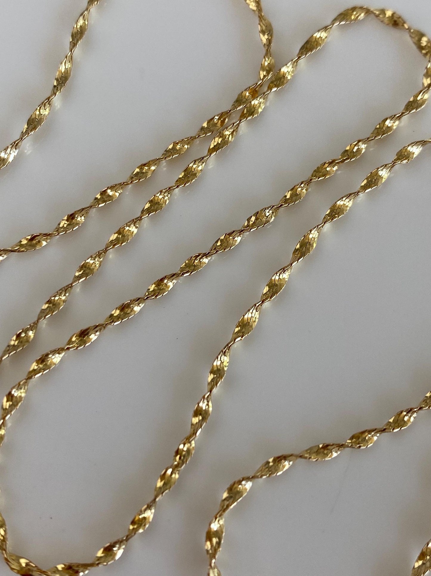 Vintage Solid 14k Yellow Gold Twist Chain Necklace - 18 inches