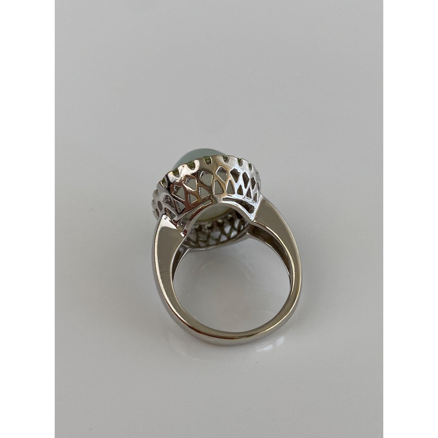 Vintage Solid 18k White Gold Moonstone Green Quartz Ring - Size 5.75