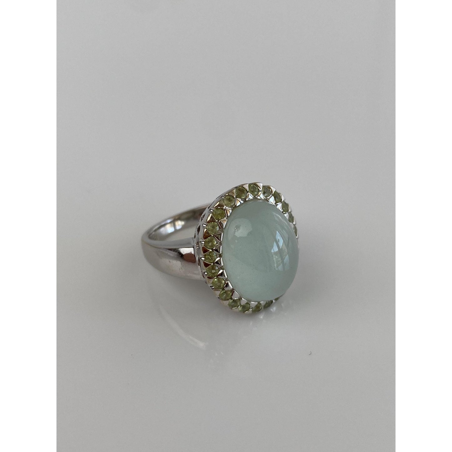 Vintage Solid 18k White Gold Moonstone Green Quartz Ring - Size 5.75