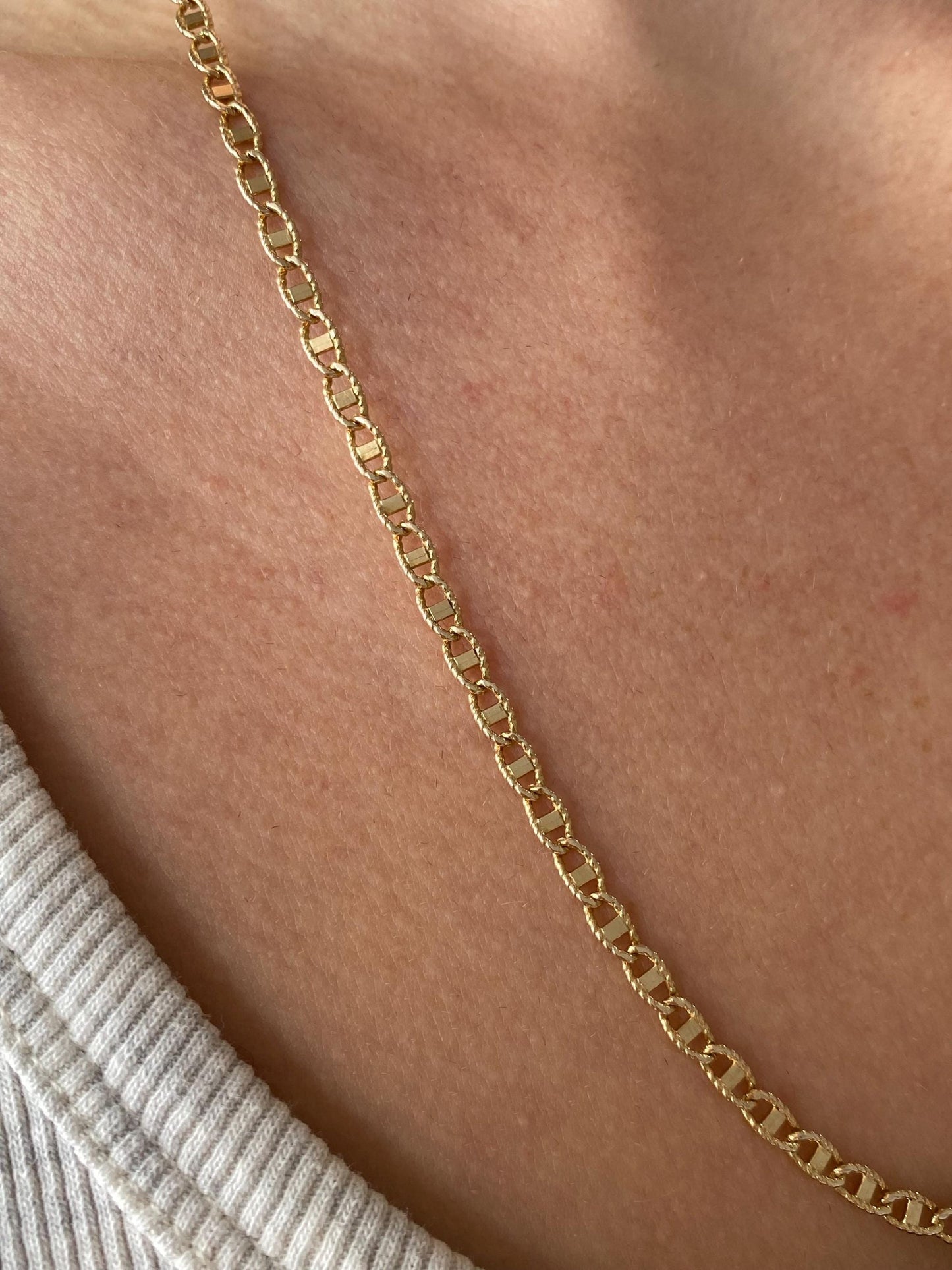 Vintage Solid 14k Yellow Gold Textured Mariner Link Chain Necklace - 22 inches