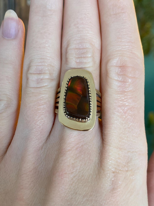 Vintage Solid 14k Yellow Gold Ammonite Ring - Size 6.75