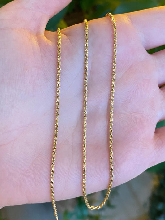 Vintage Solid 18k Yellow Gold Slim Rope Chain Necklace - 18 inches