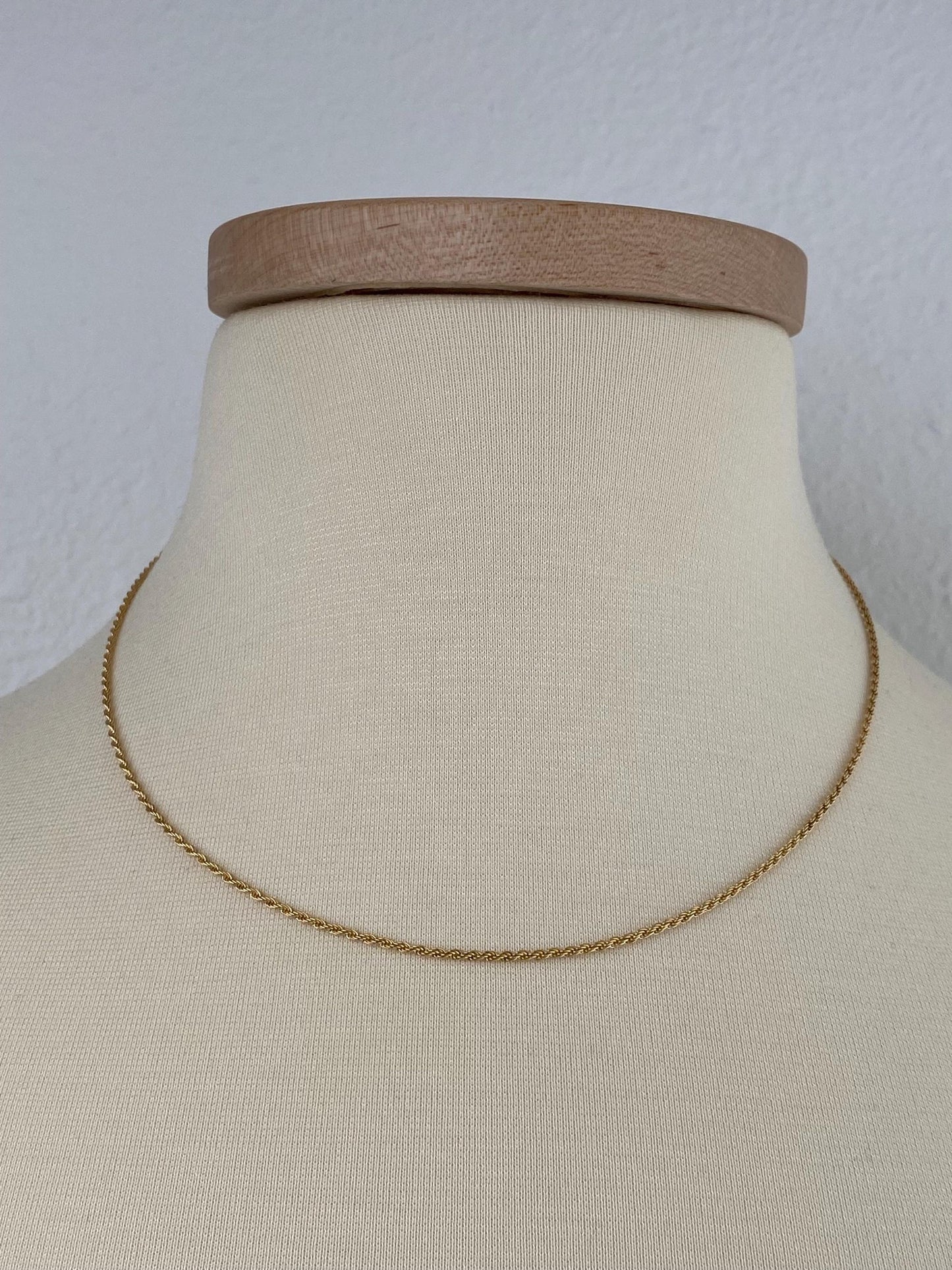 Vintage Solid 18k Yellow Gold Slim Rope Chain Necklace - 18 inches