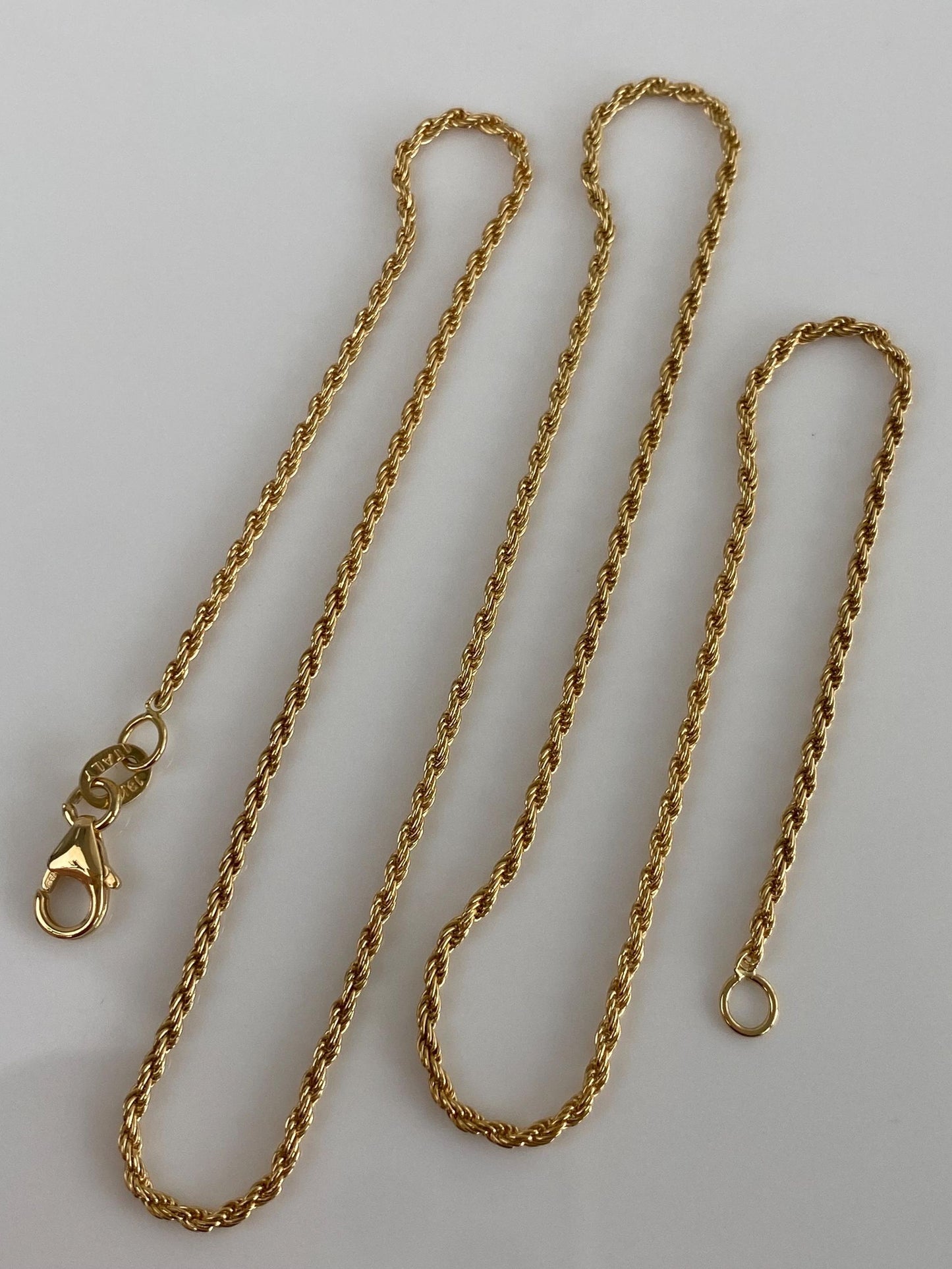 Vintage Solid 18k Yellow Gold Slim Rope Chain Necklace - 18 inches