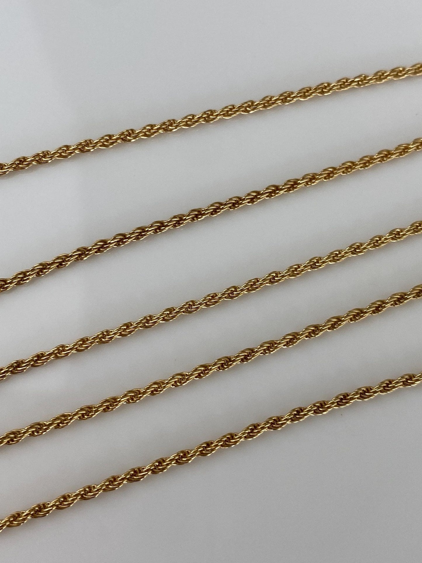 Vintage Solid 18k Yellow Gold Slim Rope Chain Necklace - 18 inches