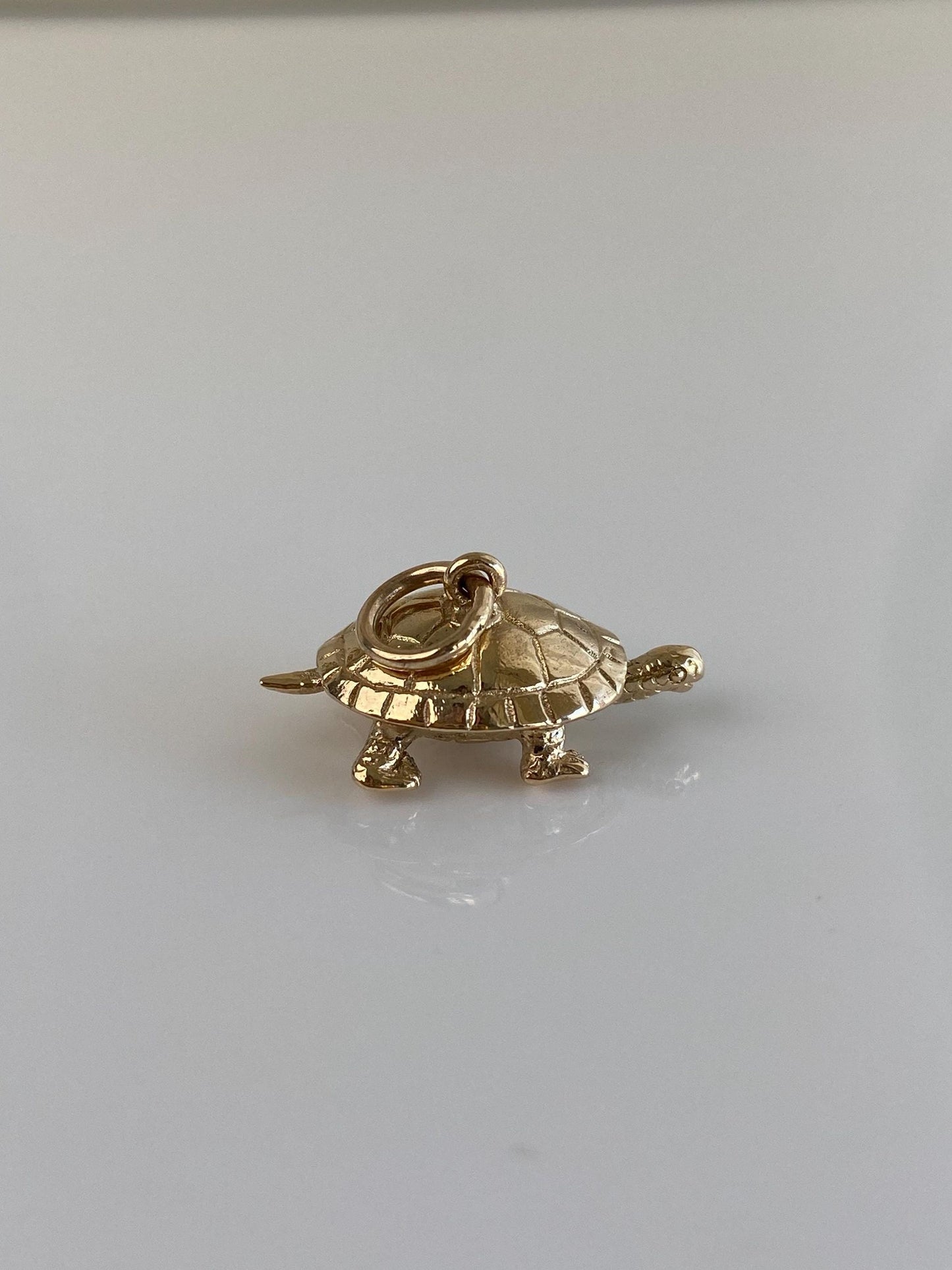 Vintage 10k Yellow Gold Articulated Turtle Charm