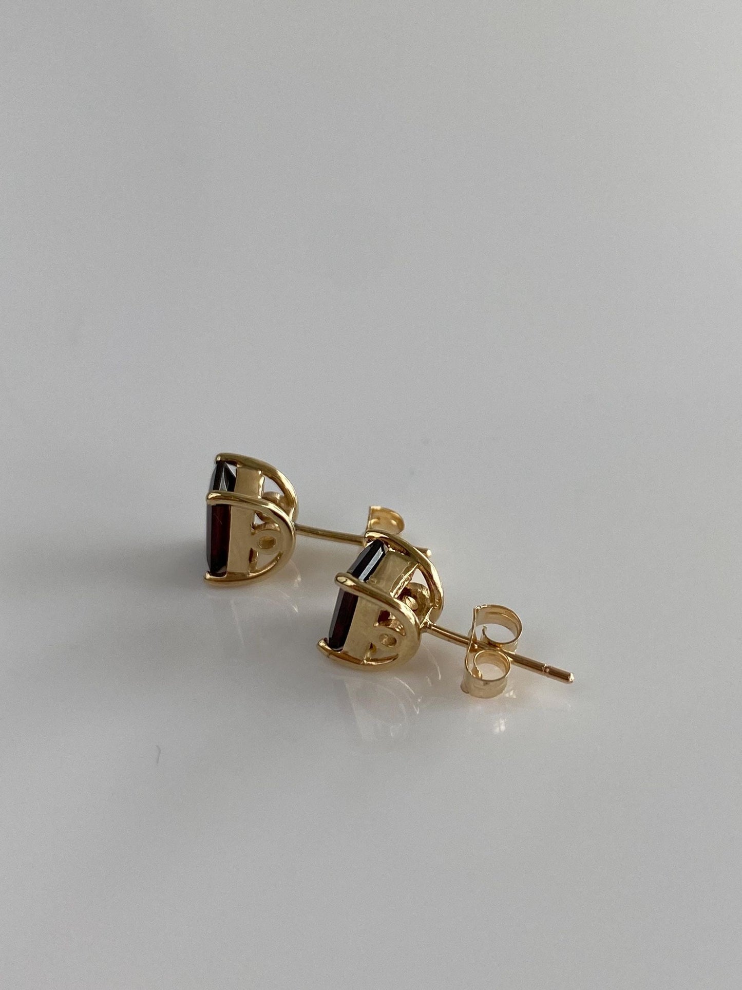 Vintage Solid 10k Yellow Gold Garnet Stud Earrings