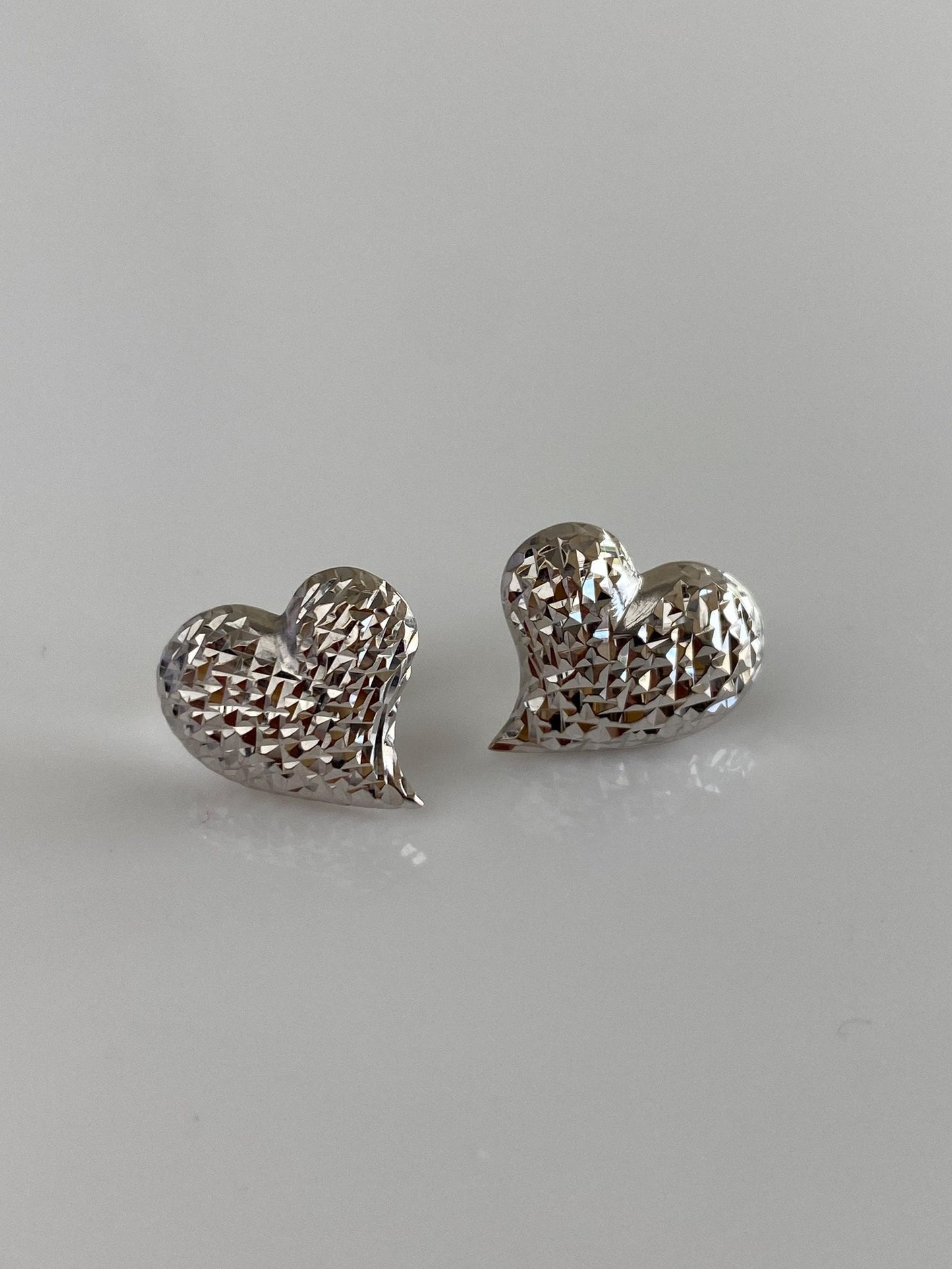 Vintage 14k White Gold Diamond Cut Heart Studs