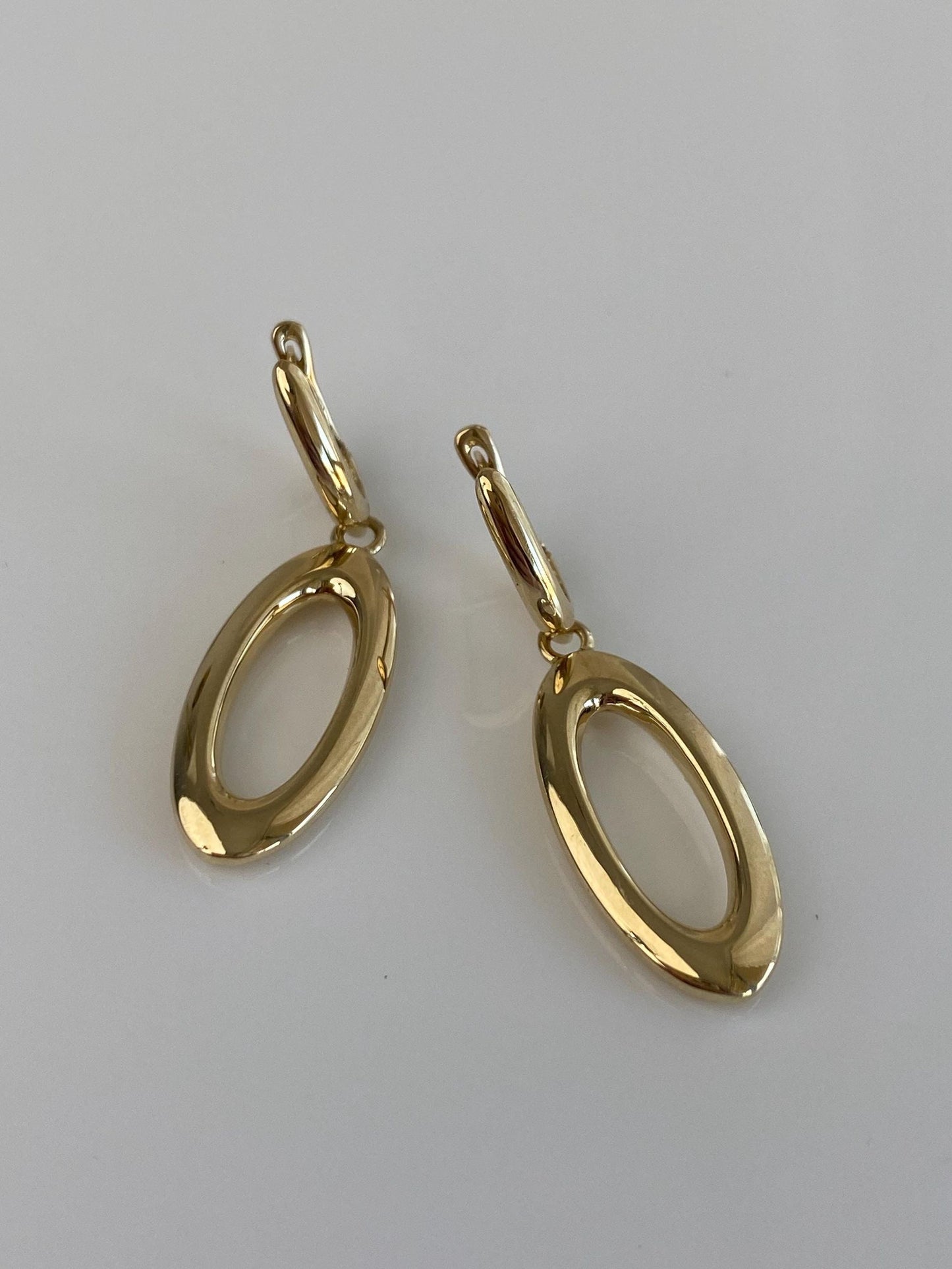 Vintage 14k Yellow Gold Oval Dangle Hoop Earrings