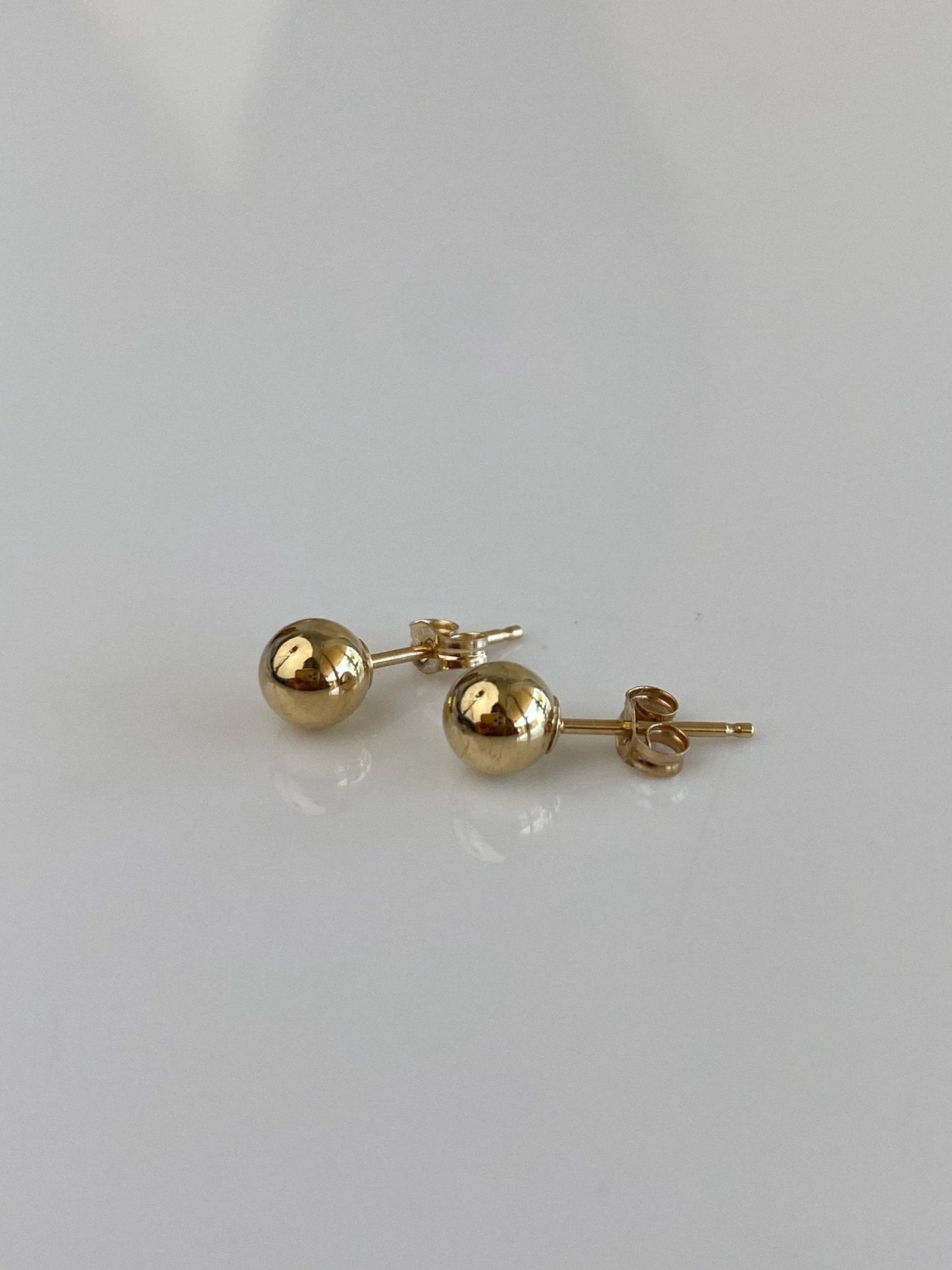 Vintage 14k Yellow Gold Ball Stud Earrings