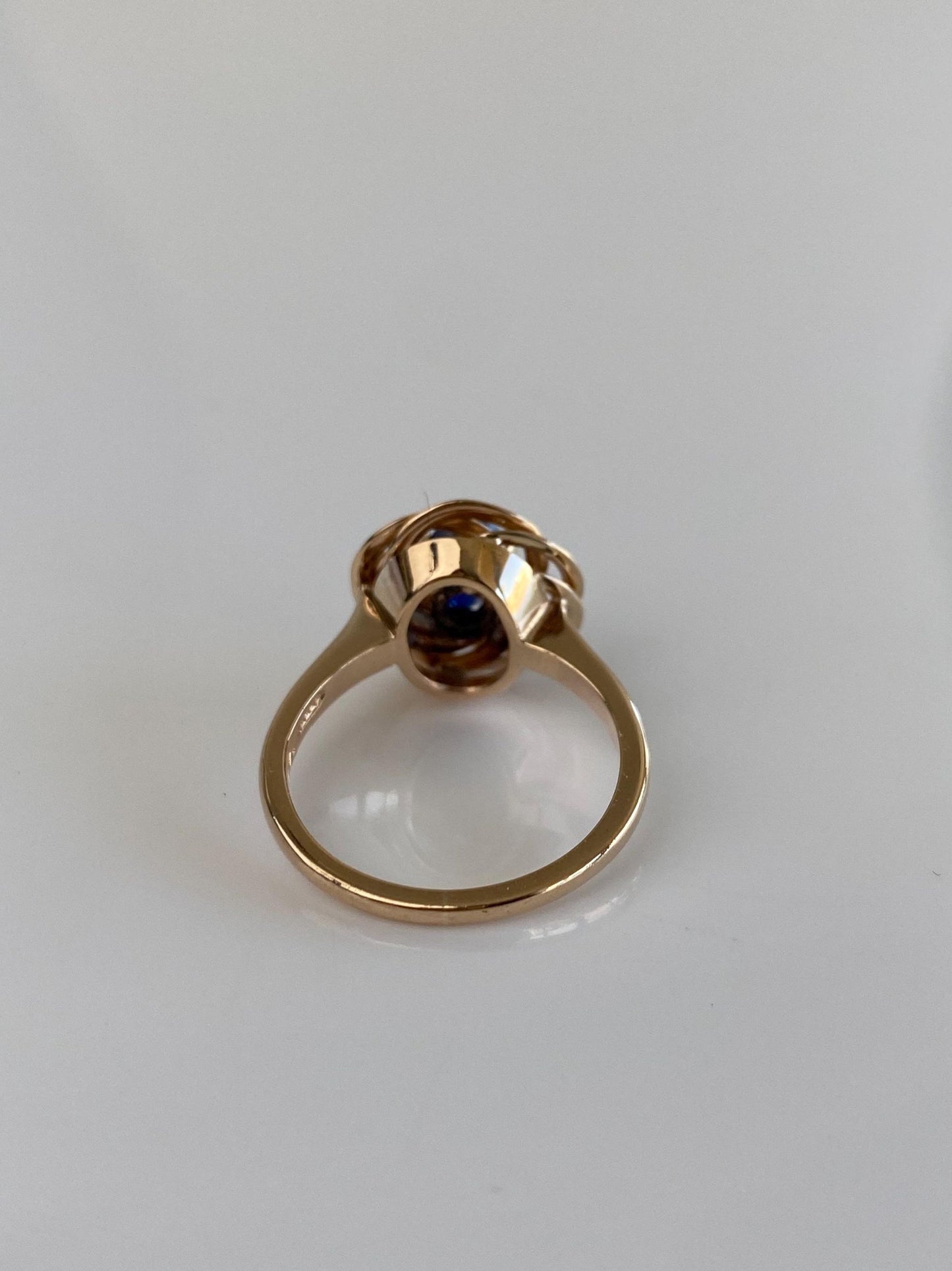 Vintage Solid 14k Yellow Gold Blue Sapphire Knot Ring - Size 5.5