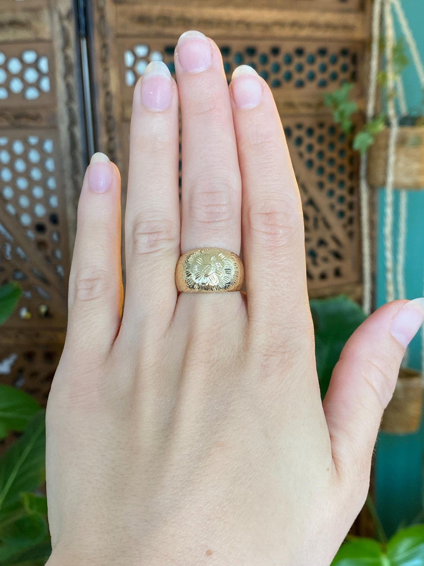 Vintage Solid 14k Yellow Gold Diamond Cut Domed Ring - Size 5.75