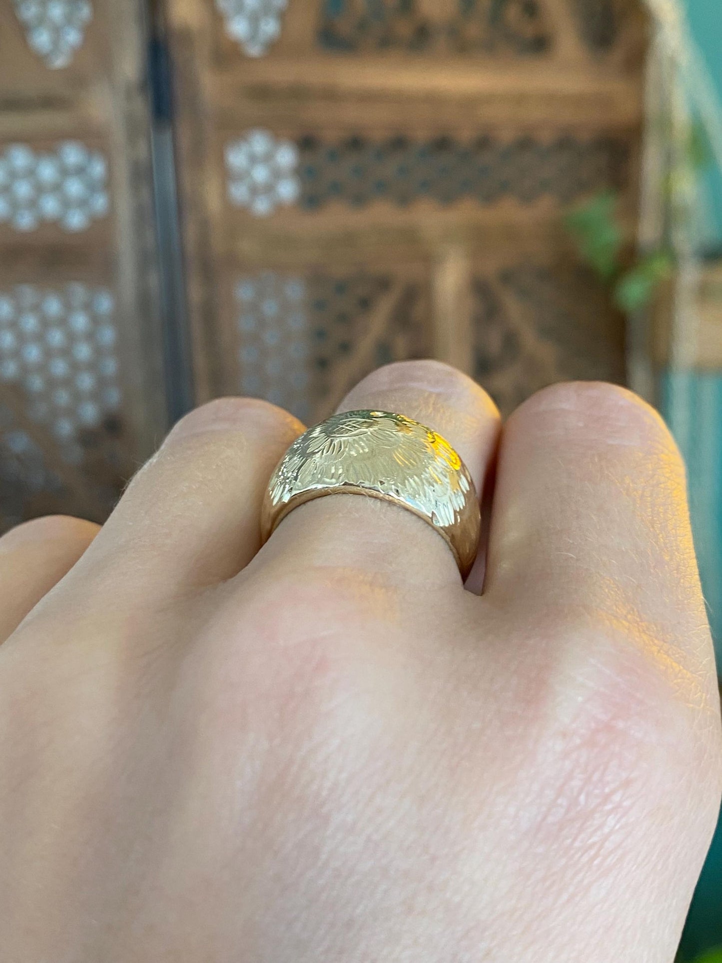 Vintage Solid 14k Yellow Gold Diamond Cut Domed Ring - Size 5.75