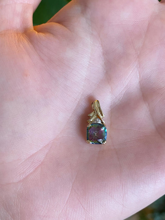 Vintage Solid 10k Yellow Gold Diamond Mystic Topaz Charm