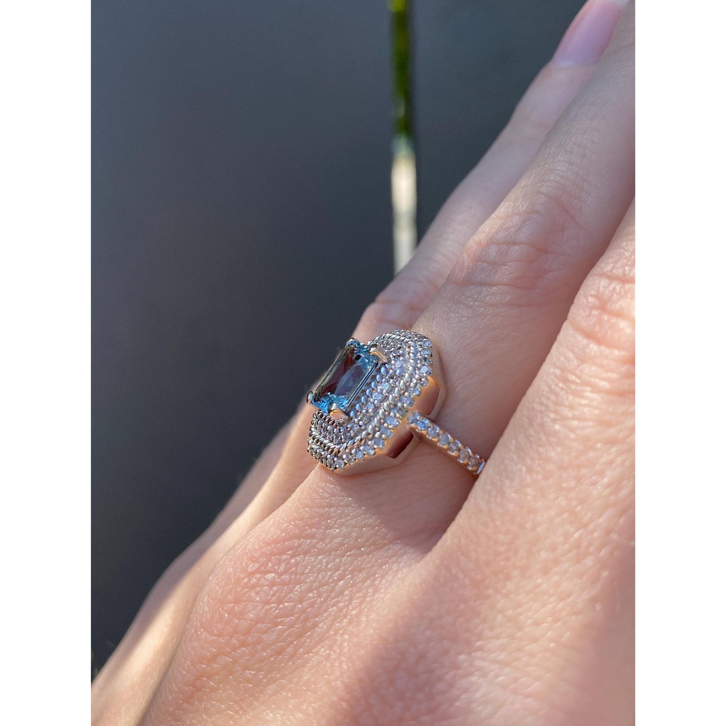 Vintage Solid 14k White & Yellow Gold Diamond Aquamarine Ring - Size 6.75