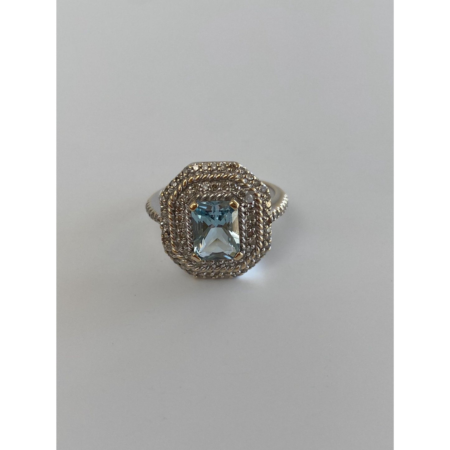 Vintage Solid 14k White & Yellow Gold Diamond Aquamarine Ring - Size 6.75