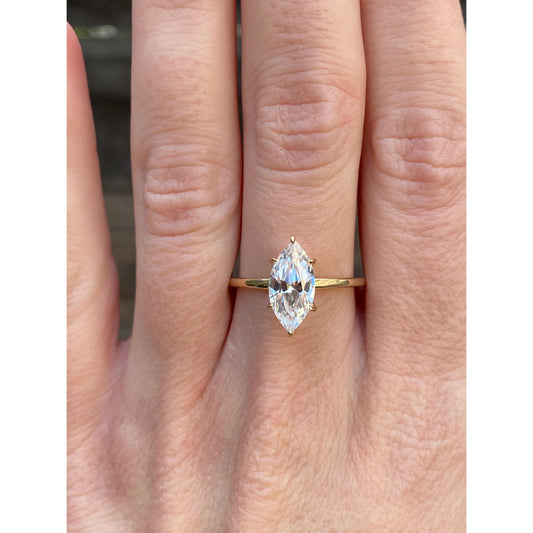 Solid 10k Yellow Gold Clear Cubic Zirconia Marquis Shape Ring - Size 8.75