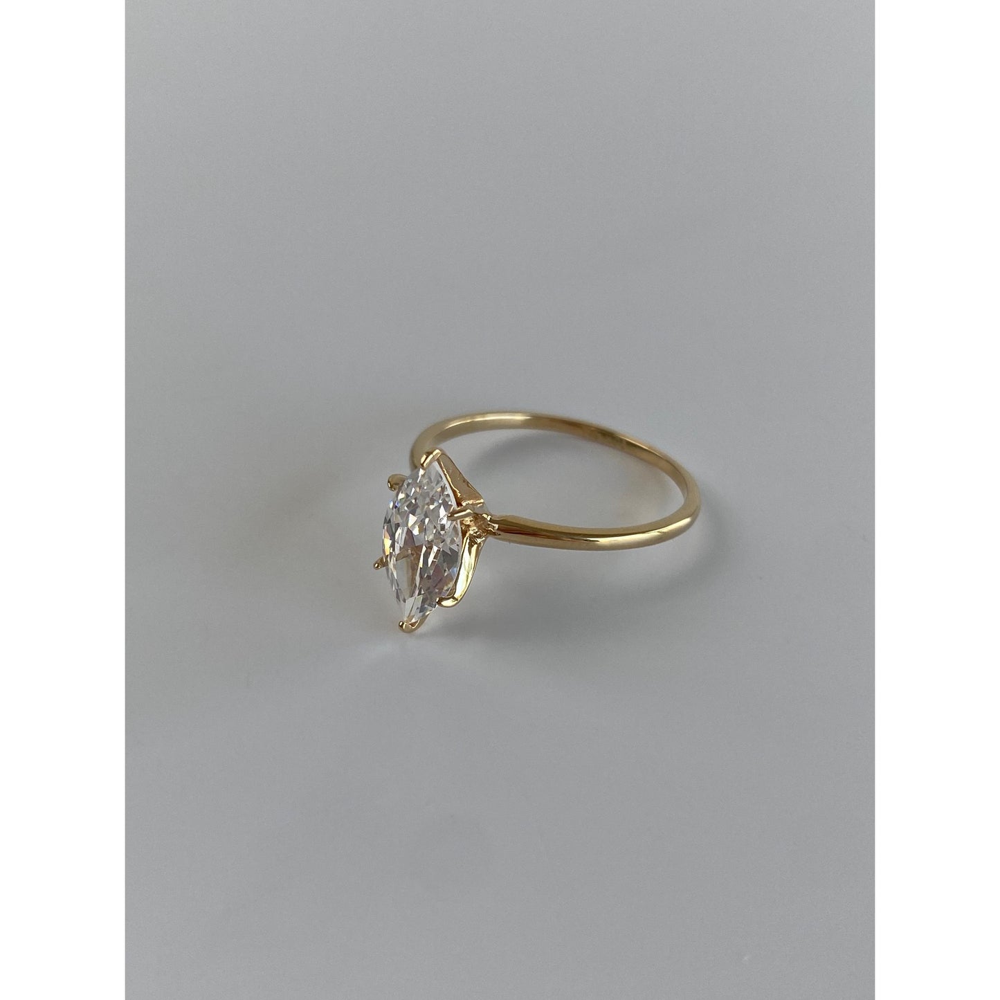 Solid 10k Yellow Gold Clear Cubic Zirconia Marquis Shape Ring - Size 8.75