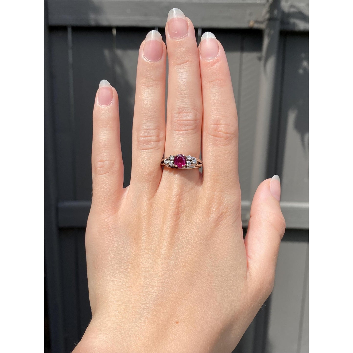 Vintage Solid 18k White Gold Diamond Pink Sapphire Ring - Size 6.25