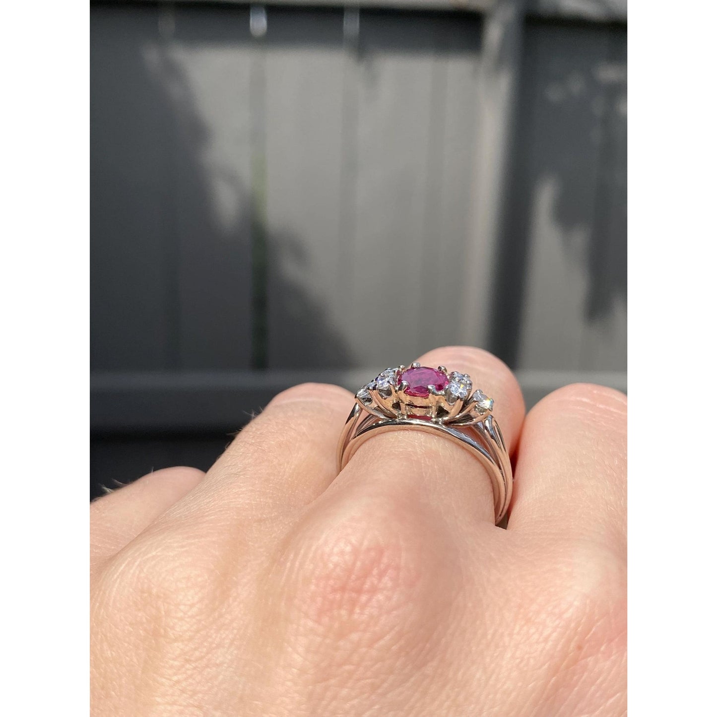 Vintage Solid 18k White Gold Diamond Pink Sapphire Ring - Size 6.25