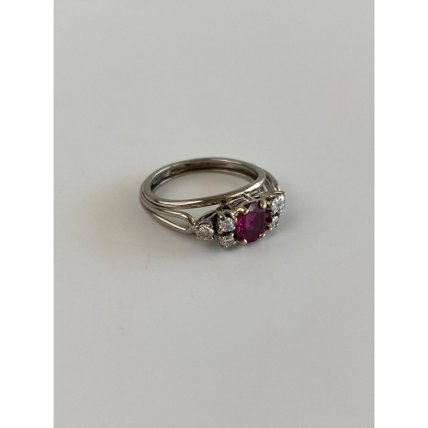 Vintage Solid 18k White Gold Diamond Pink Sapphire Ring - Size 6.25