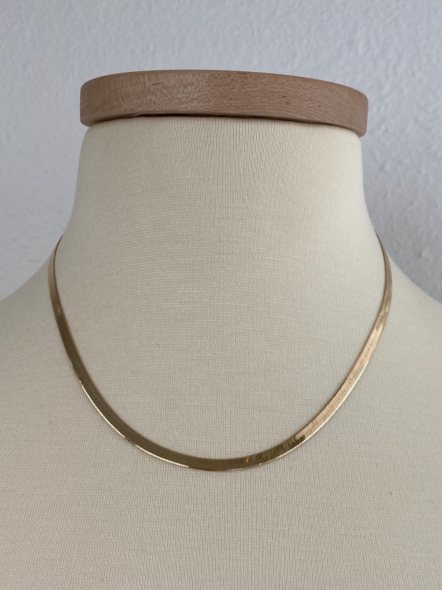 Vintage Solid 14k Yellow Gold Herringbone Chain Necklace - 18 inches