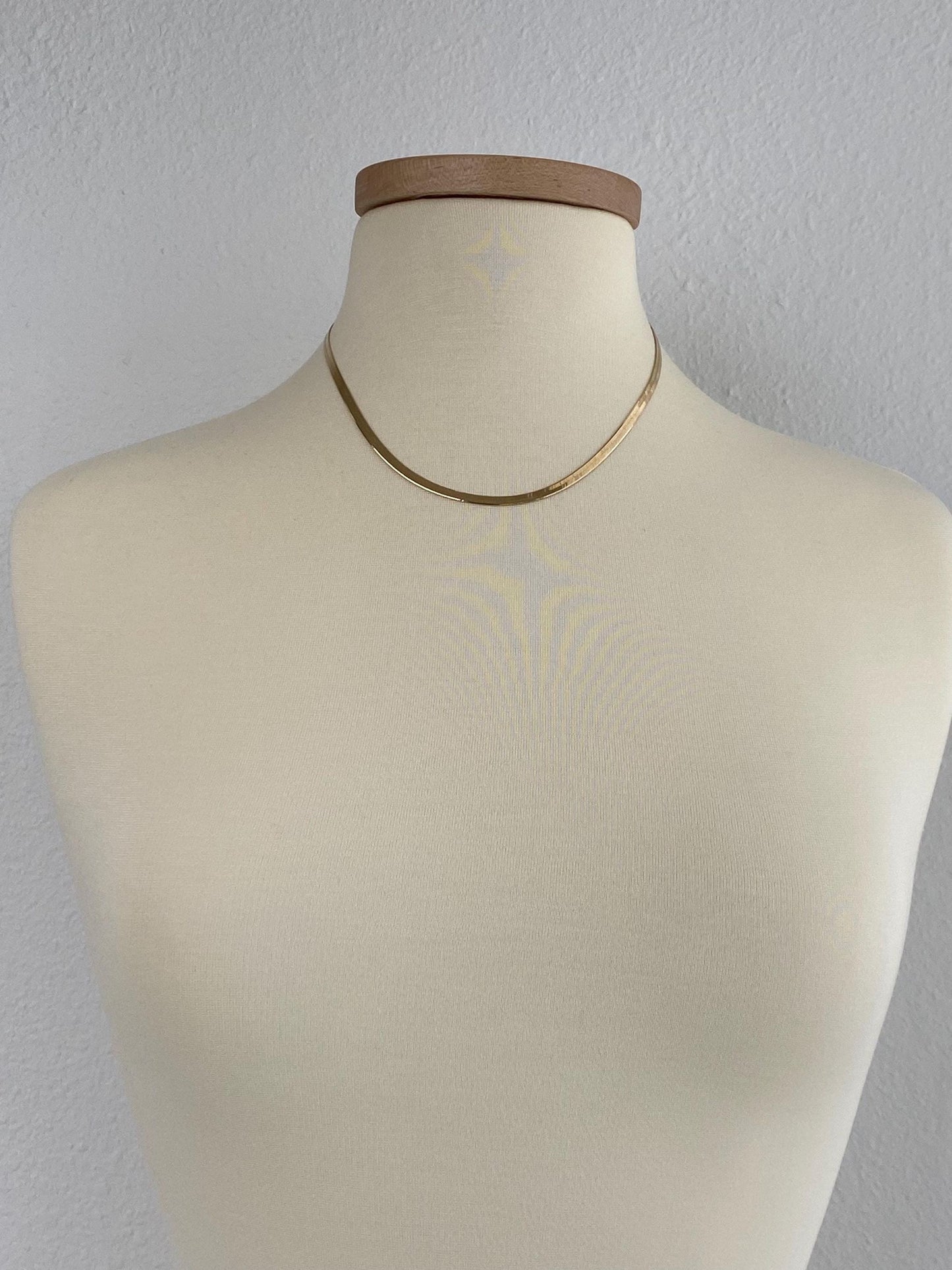 Vintage Solid 14k Yellow Gold Herringbone Chain Necklace - 18 inches