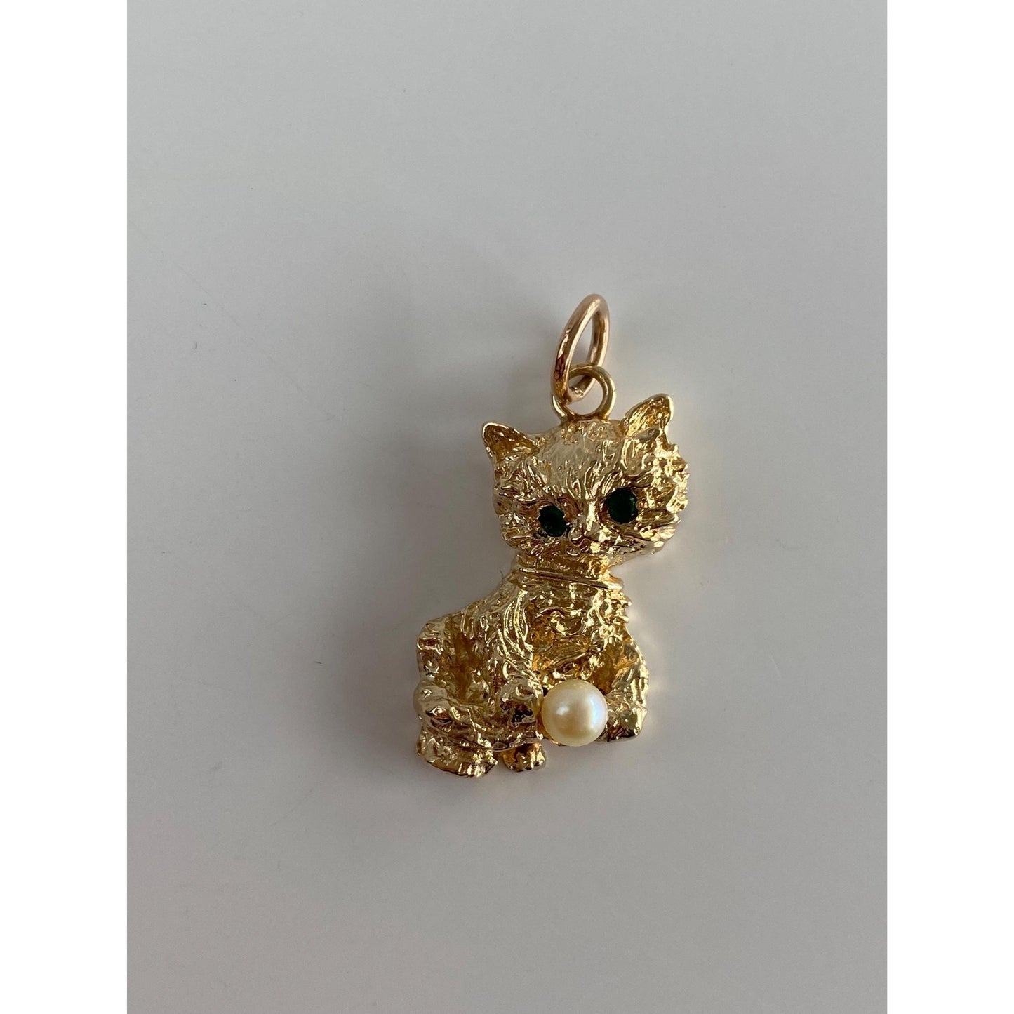 Vintage Solid 14k Yellow Gold Pearl Green Cubic Zirconia Playful Kitten Charm