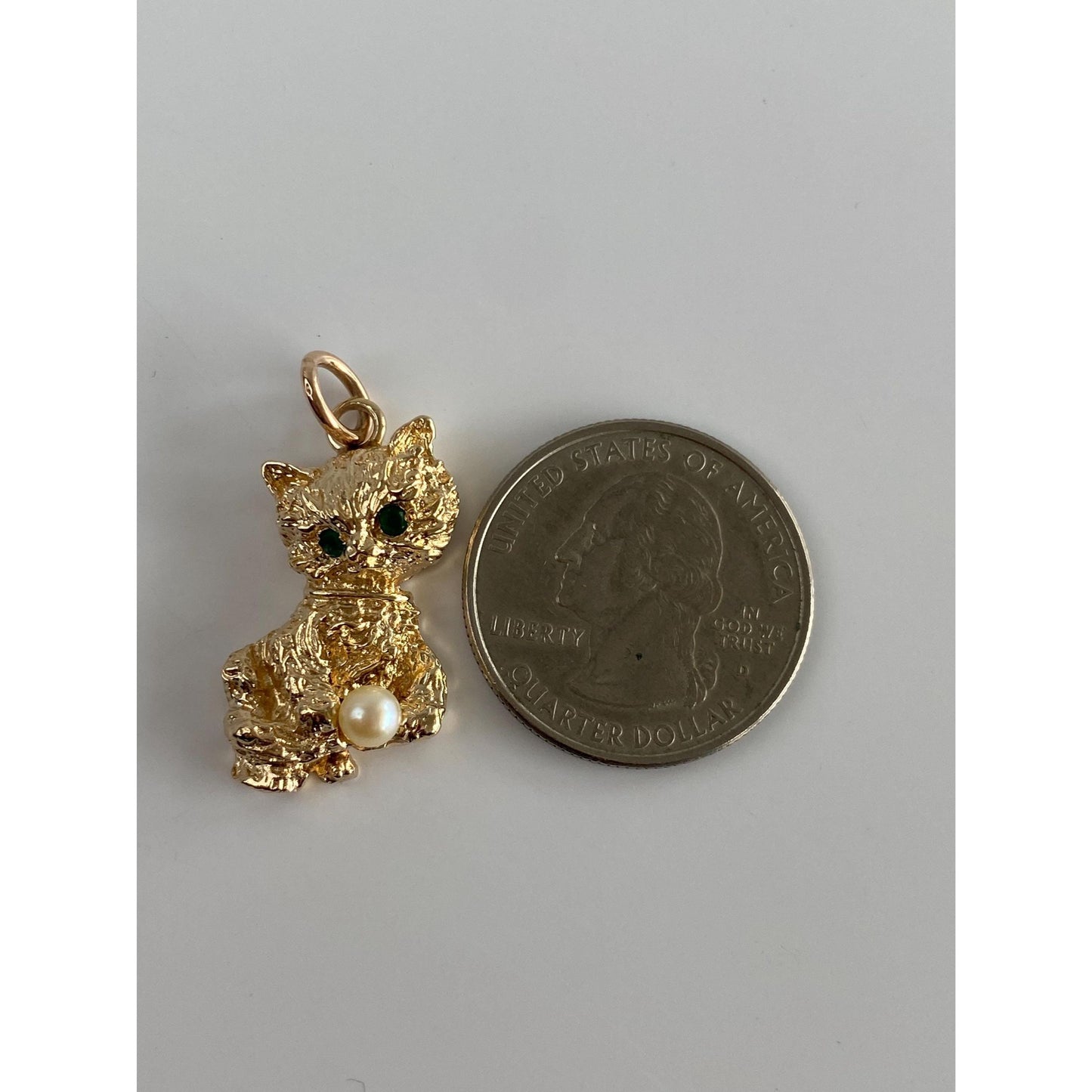 Vintage Solid 14k Yellow Gold Pearl Green Cubic Zirconia Playful Kitten Charm