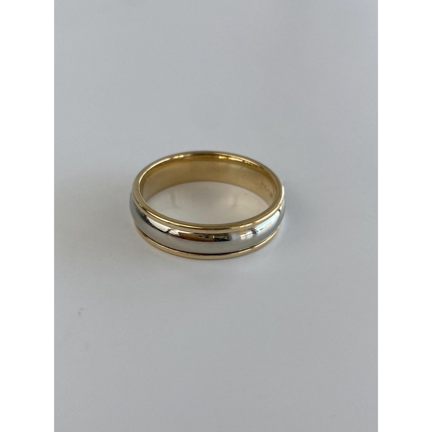 Vintage Solid 14k White & Yellow Gold Lined Ring Band - Size 11.75