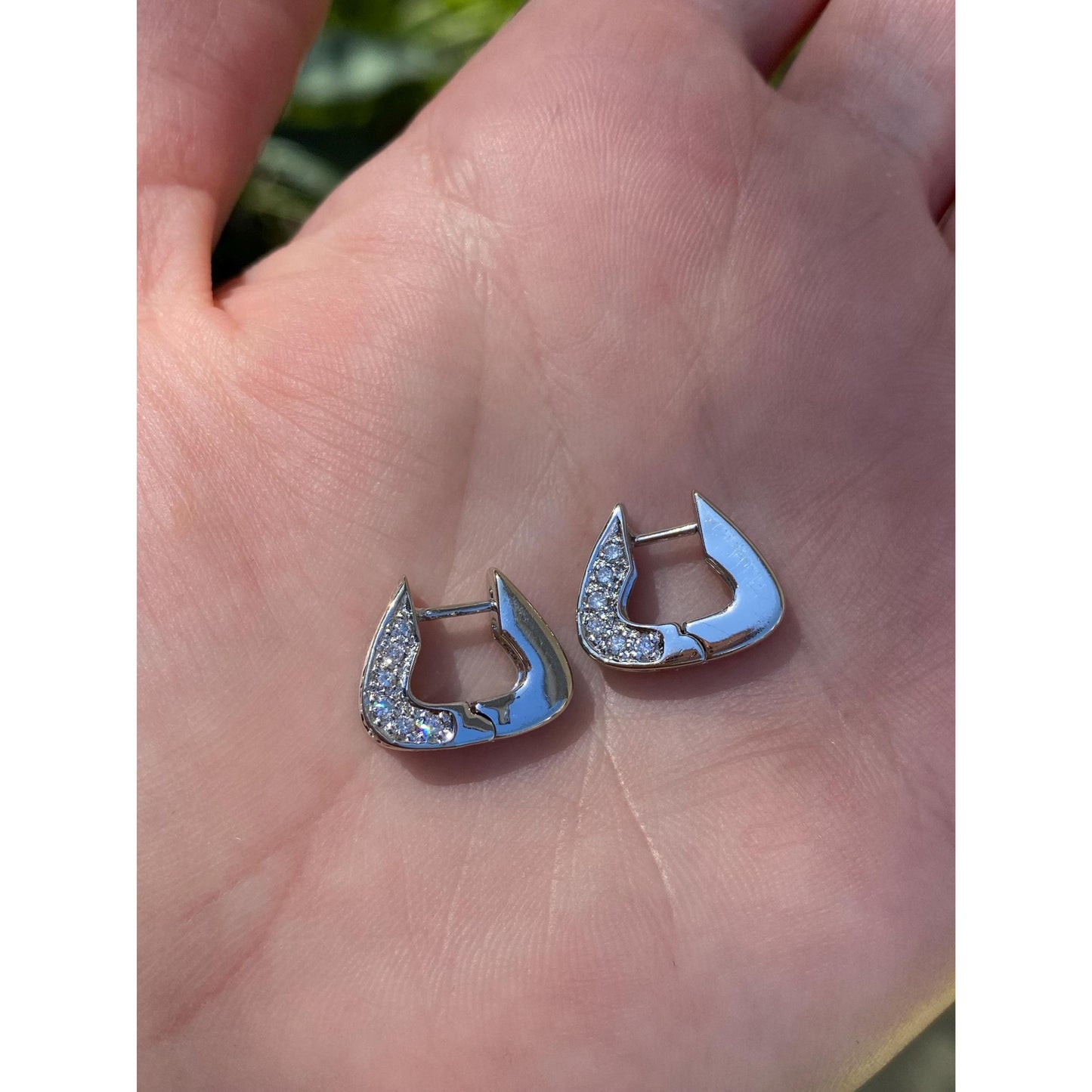 Vintage Solid 14k White Gold Clear Sapphire Hoop Earrings