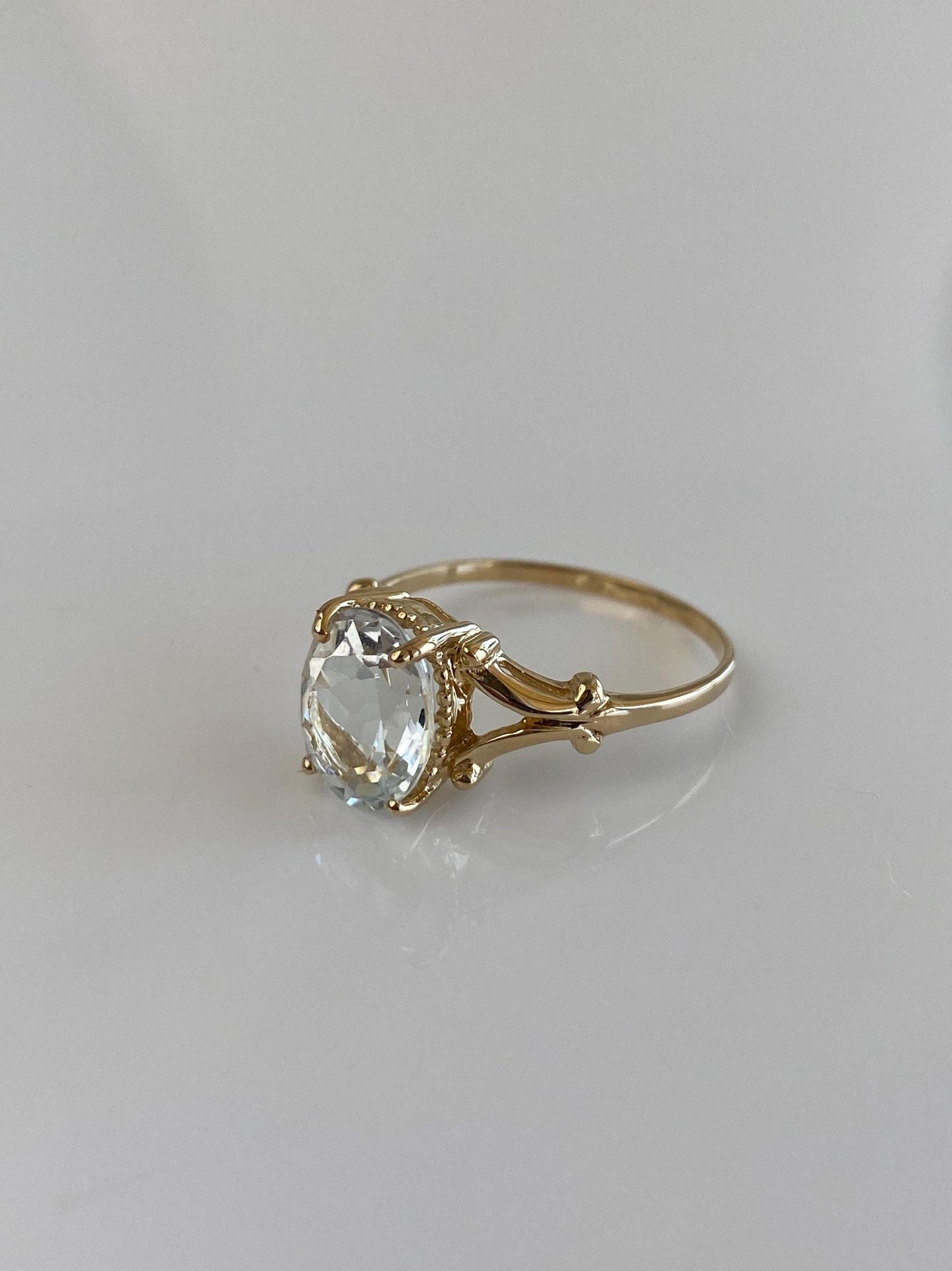 Vintage Solid 14k Yellow Gold Clear Quartz Ring - Size 7.75