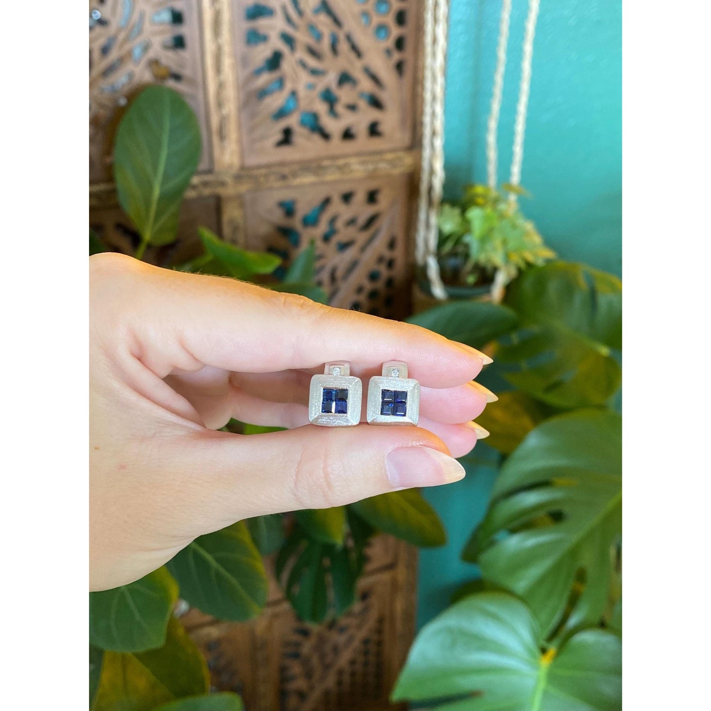 Vintage Solid 14k White Gold Diamond Blue Sapphire Stud Earrings