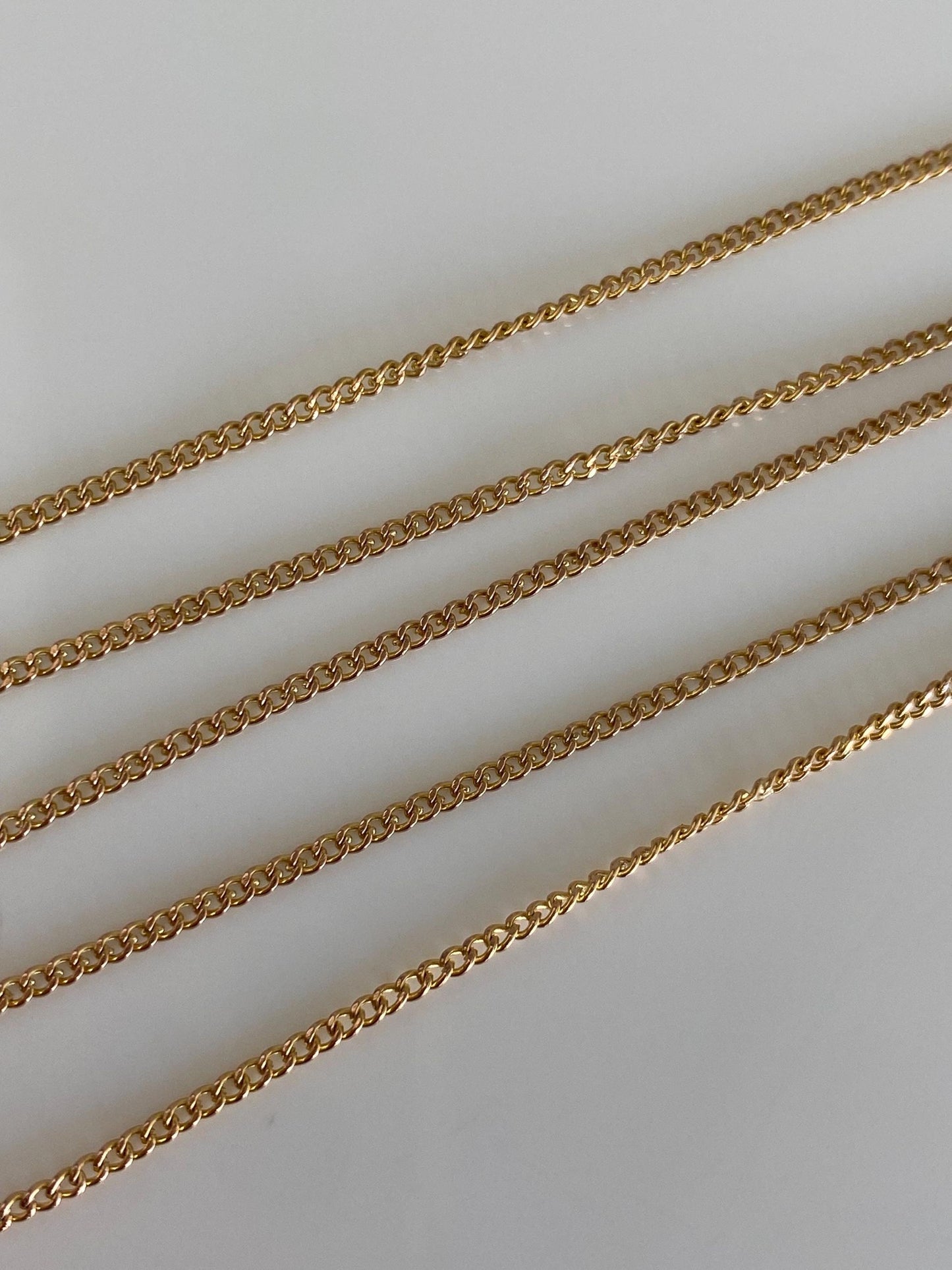 Vintage Solid 14k Yellow Gold Dainty Curb Chain Necklace - 17.25 inches